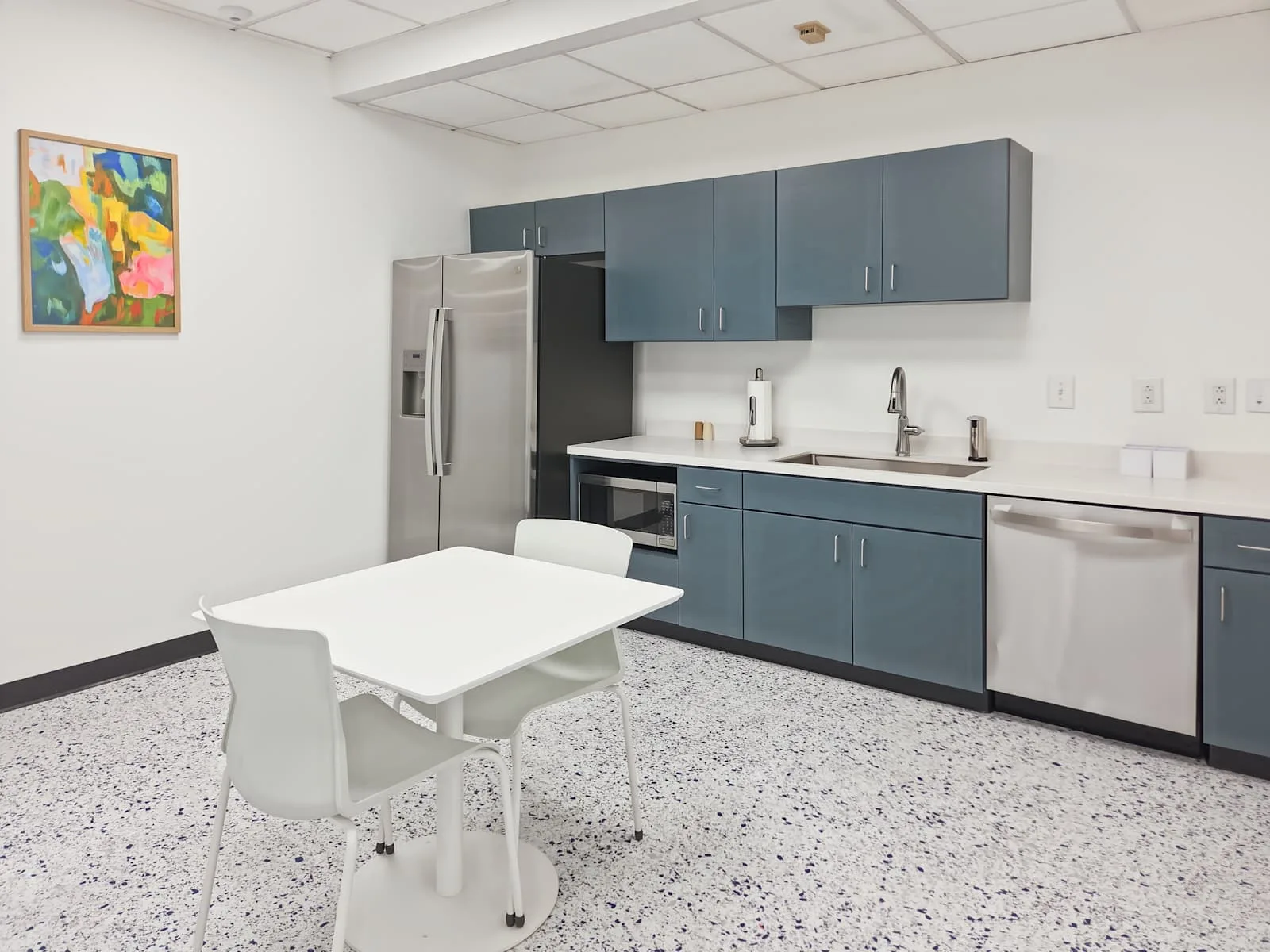 HQ SC, Columbia - Williams Street, Kitchen, Columbia, SC