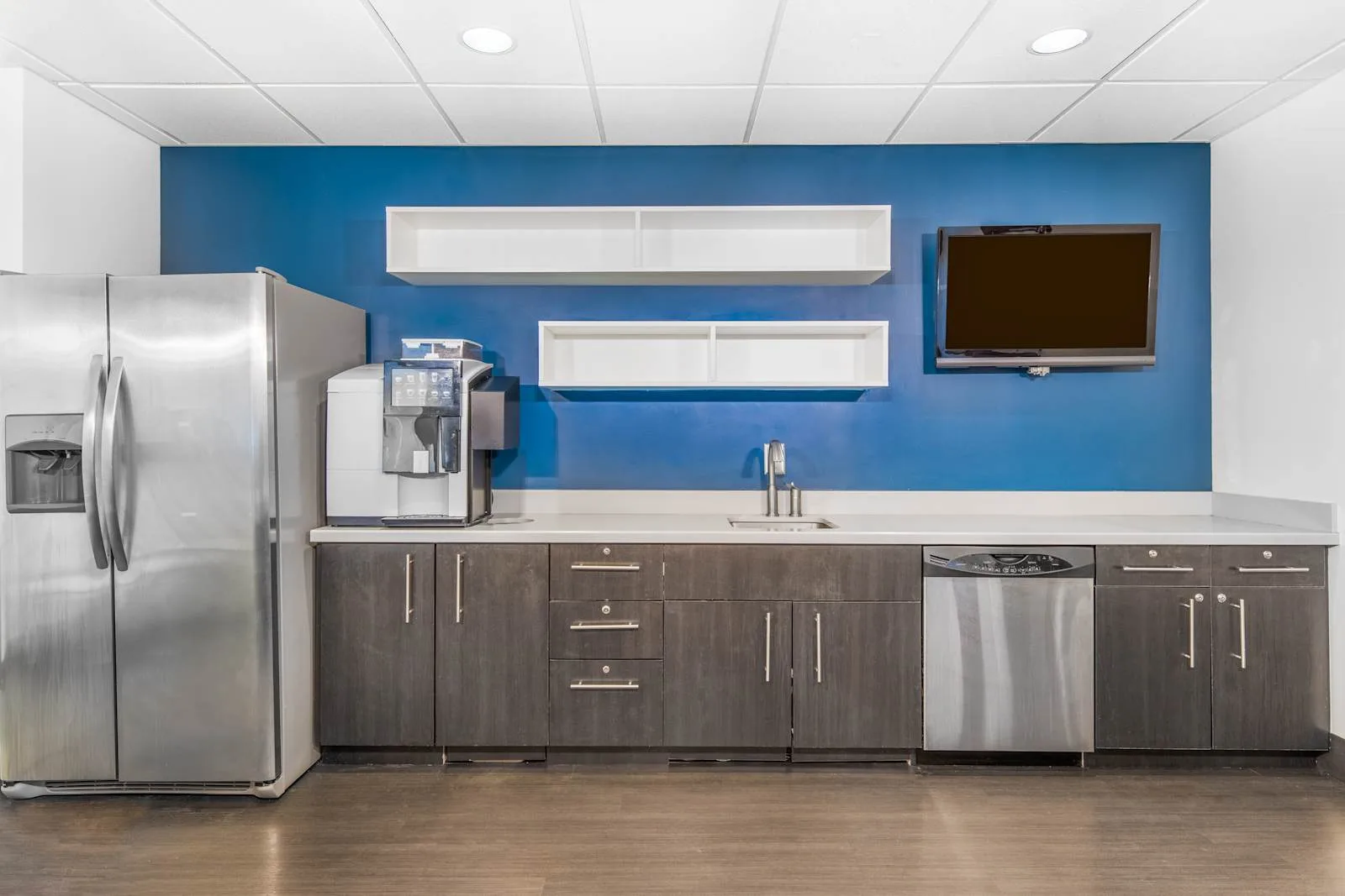 HQ TN, Memphis - Clark Tower (HQ), Kitchen, Memphis, TN
