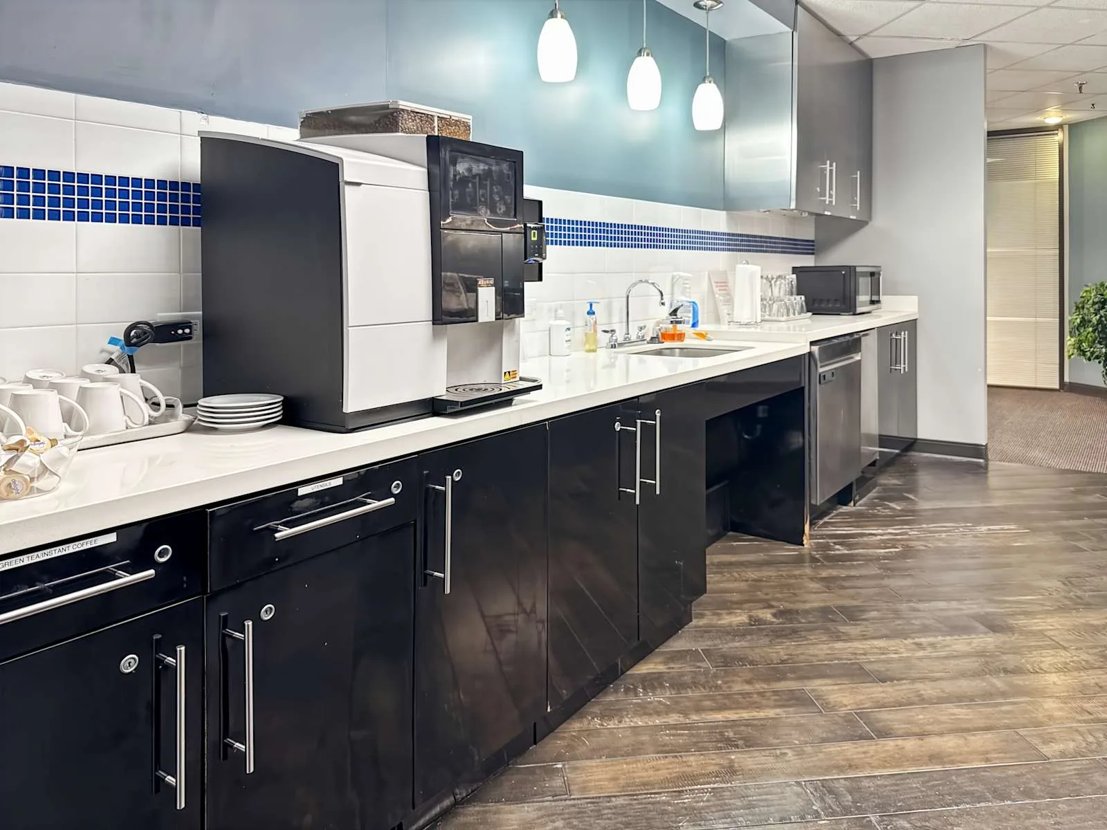 HQ TX, Fort Worth - Fort Worth Bridge Street, Kitchen, Fort Worth, TX