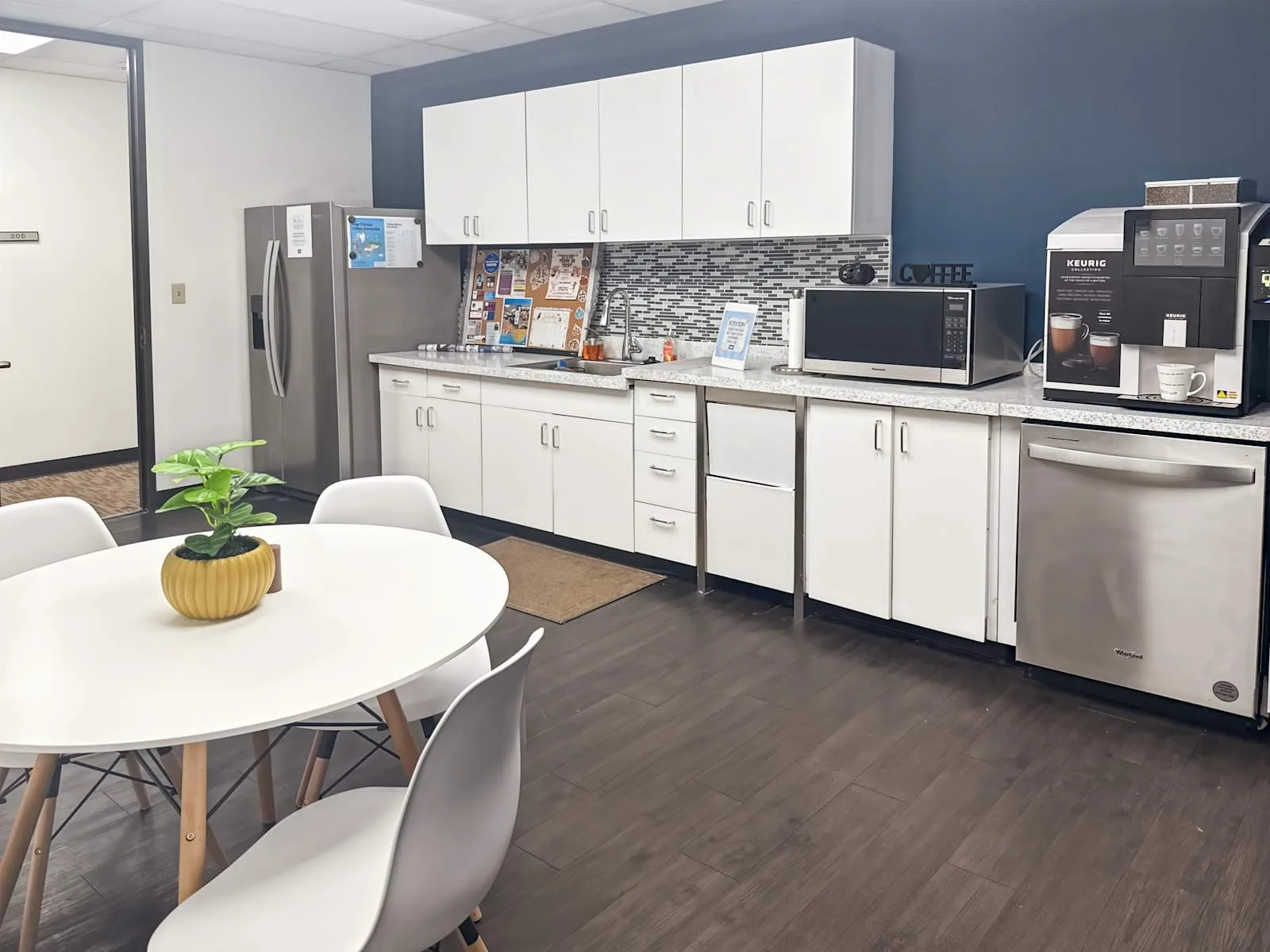 HQ TX, San Antonio - Tesoro Dr, Kitchen, San Antonio, TX