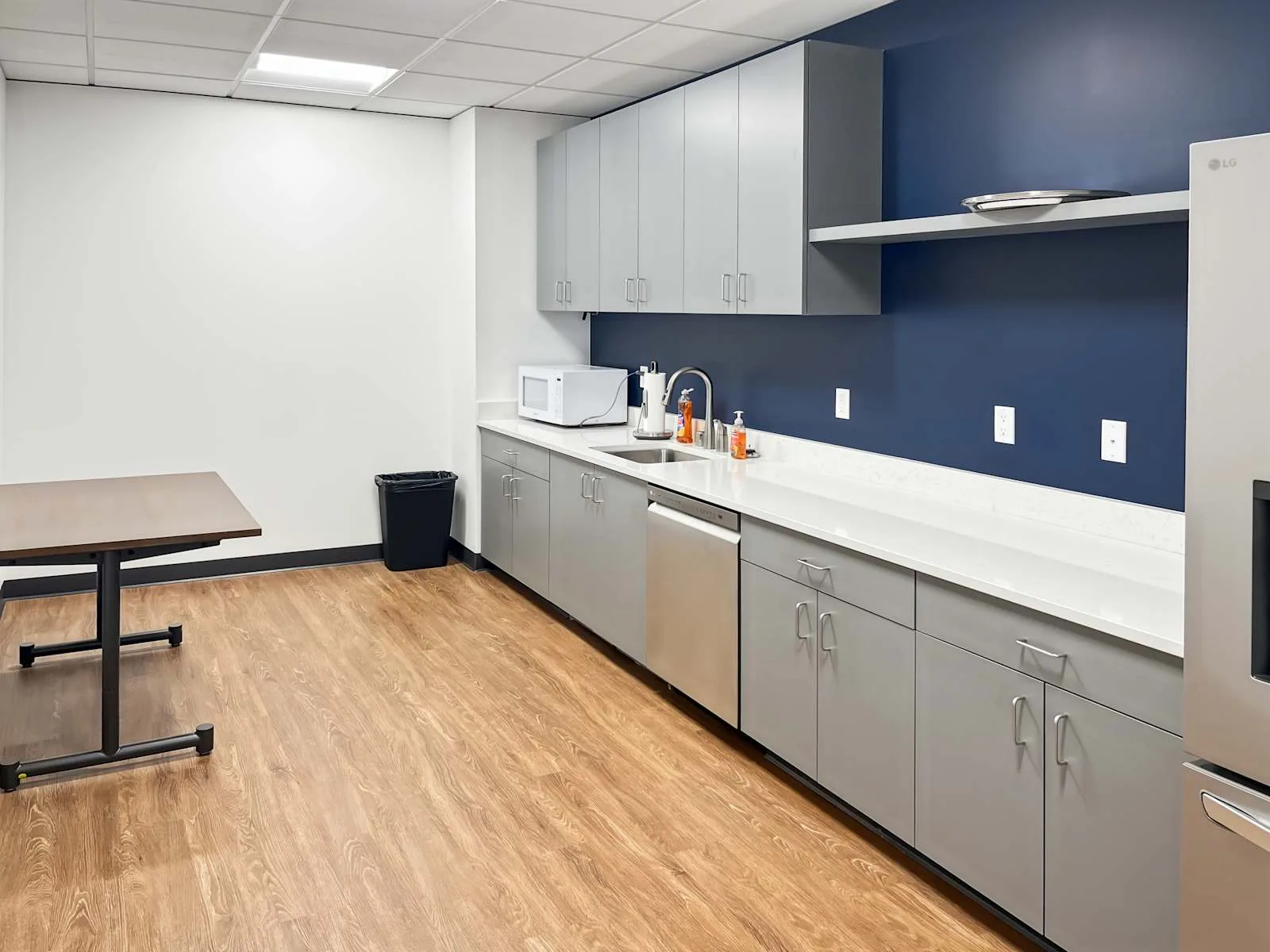 HQ WA, Burien - 8th Ave, Kitchen, Burien, WA