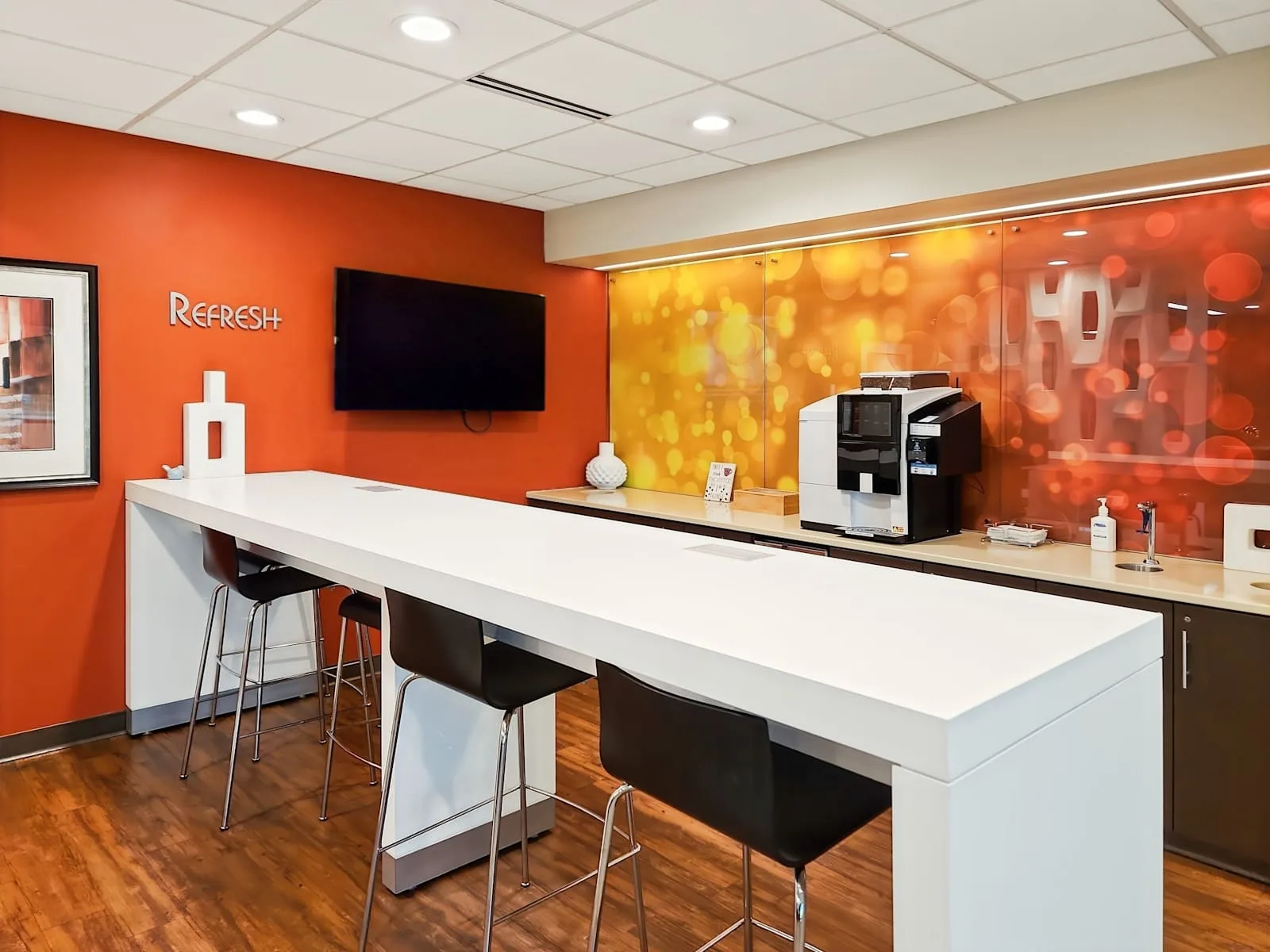 HQ WI, Appleton - Fox River, Kitchen, Appleton, WI