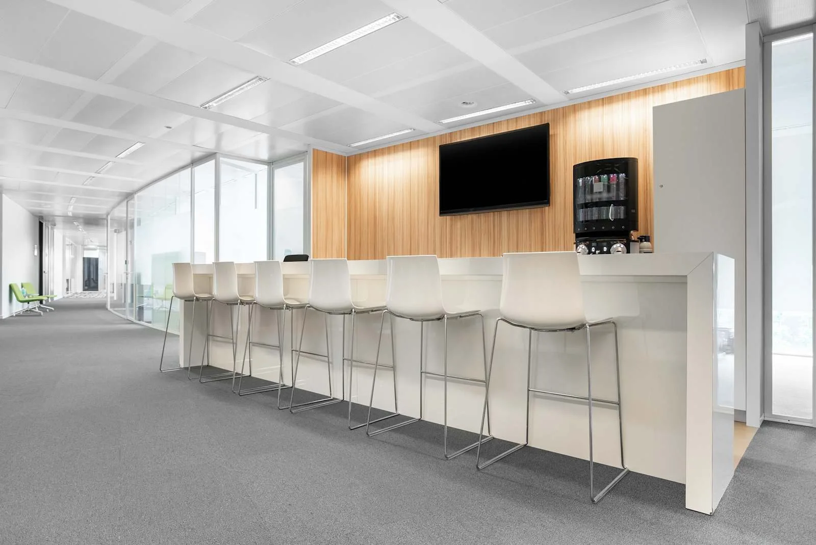 The Office Operators BRUSSEL, TOO Brussels Airport, Kitchen, Diegem