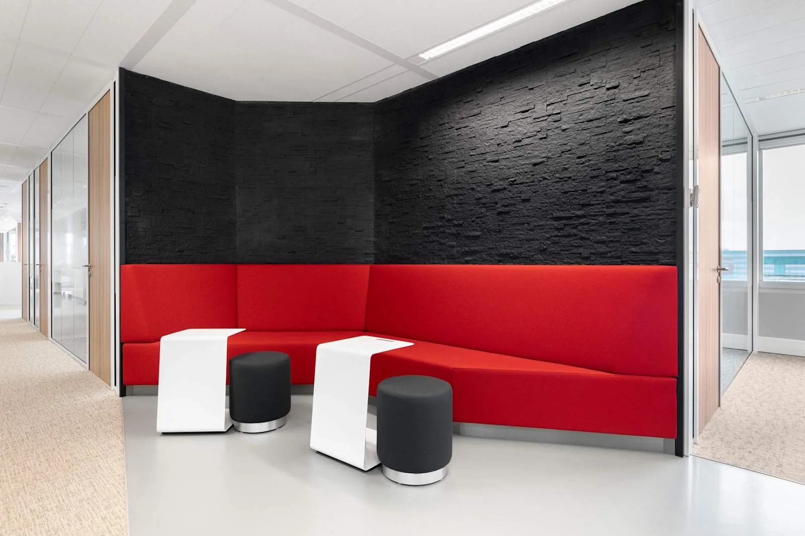 The Office Operators DEN HAAG, TOO De Haagsche Zwaan, Lounge, The Hague