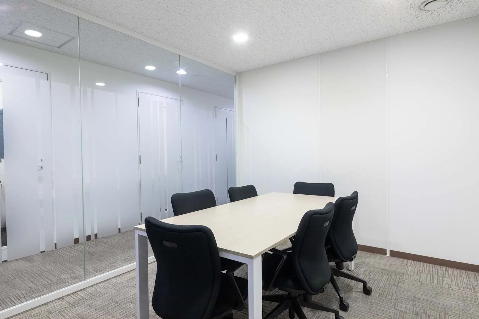 Open Office HIROSHIMA, Otemachi (Open Office)、会議室（6名）、広島