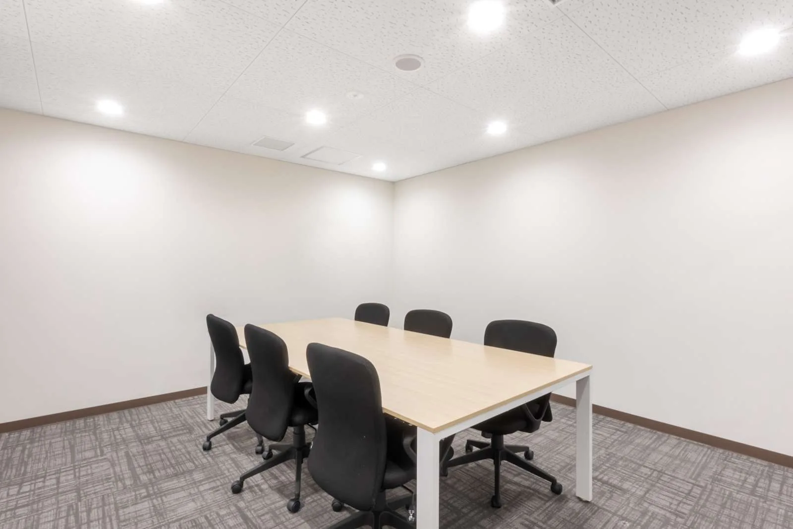Open Office KANAGAWA, OpenOffice Hon-Atsugi Ekimae, Meeting room for 6 people, Kanagawa