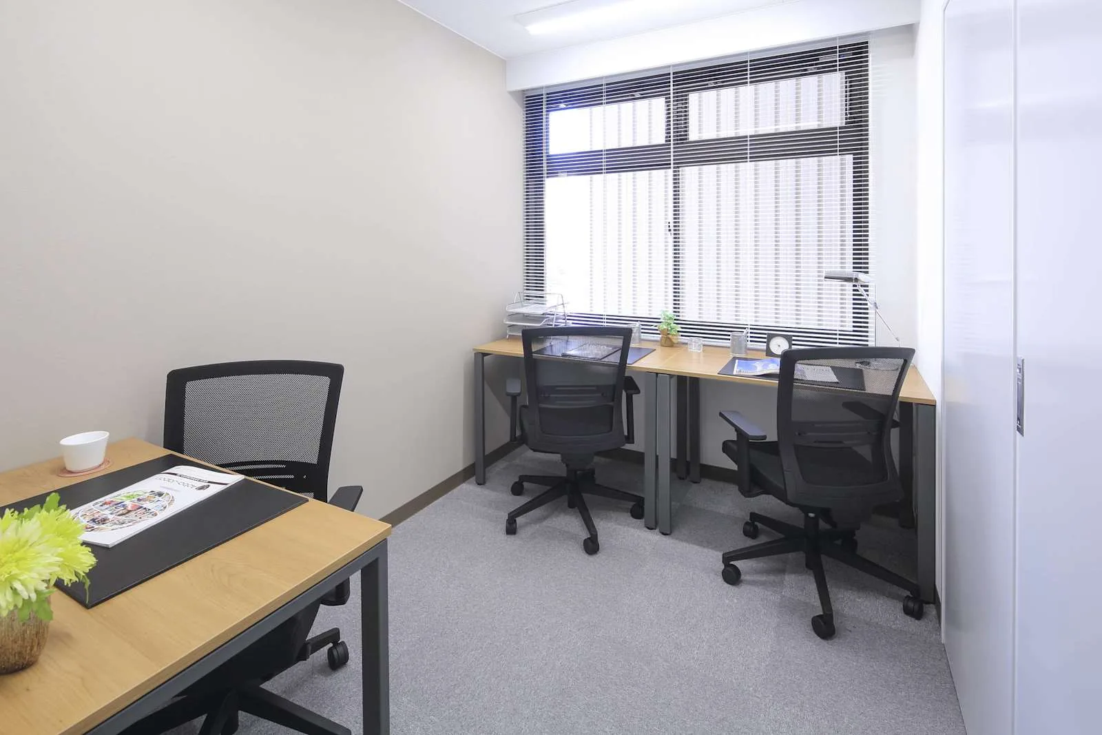 Open Office KOBE, Sannomiya Minami (Open Office), Private office, 3 desks, Kobe