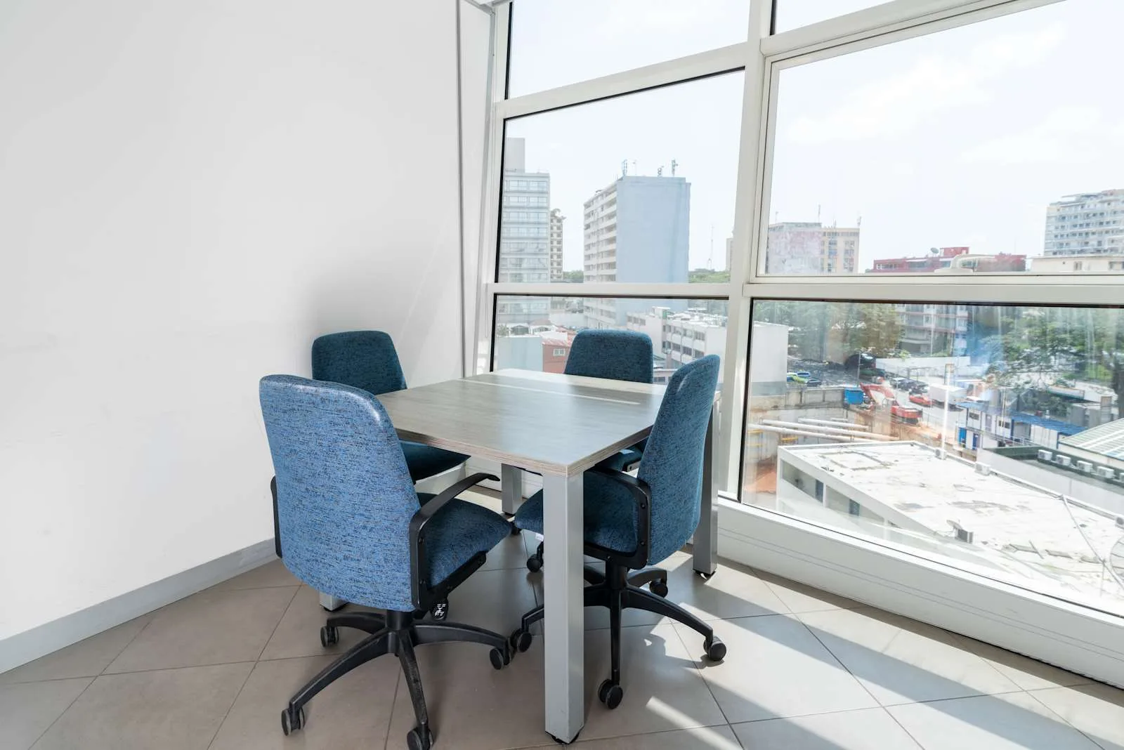 Regus ABIDJAN, XL Plateau, Meeting room for 4 people, Abidjan