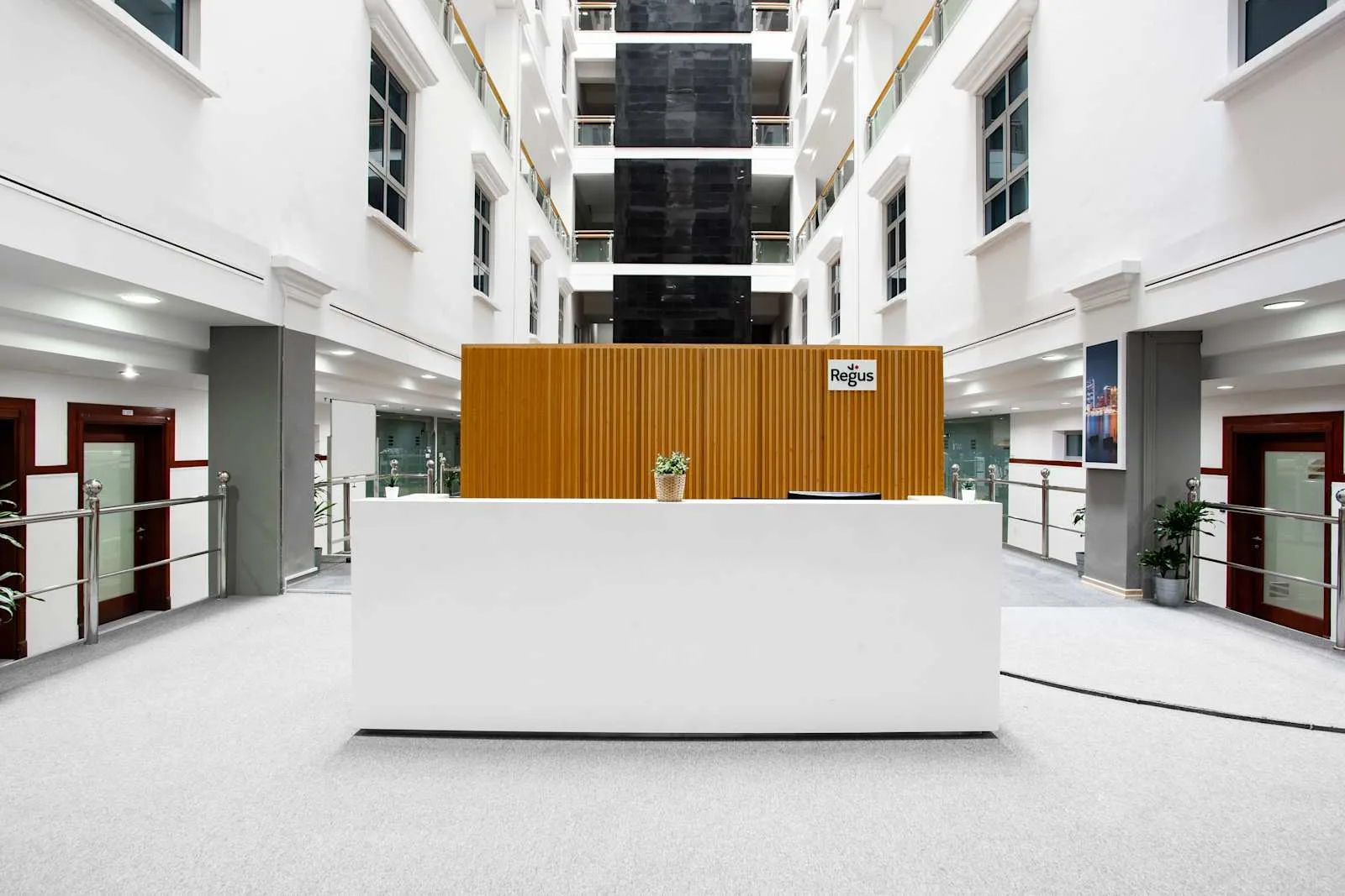 Regus ABU DHABI, Al Bateen C6, Réception, Abu Dhabi
