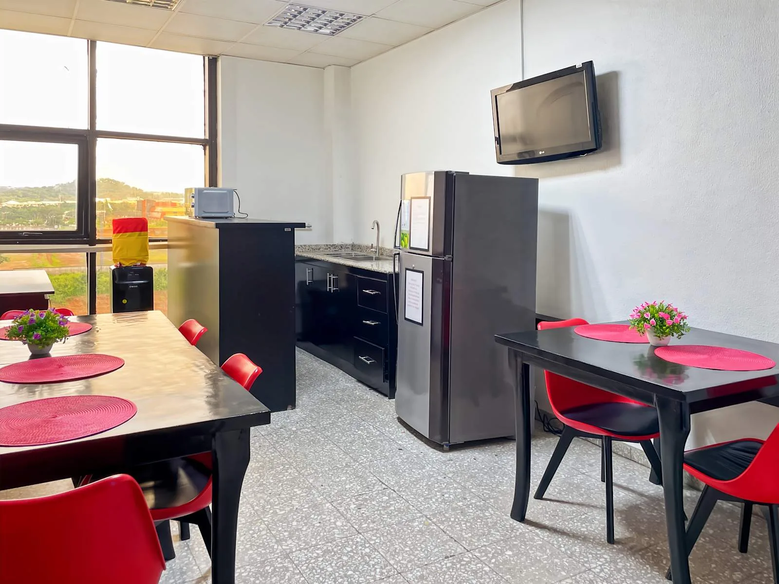 Regus ABUJA, City Centre, Kitchen, Abuja