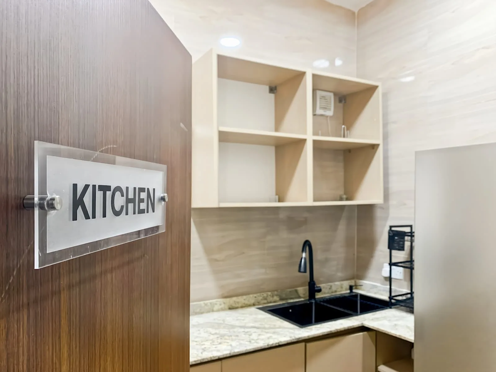 Regus Abuja, Murjanatu House, Kitchen, Abuja