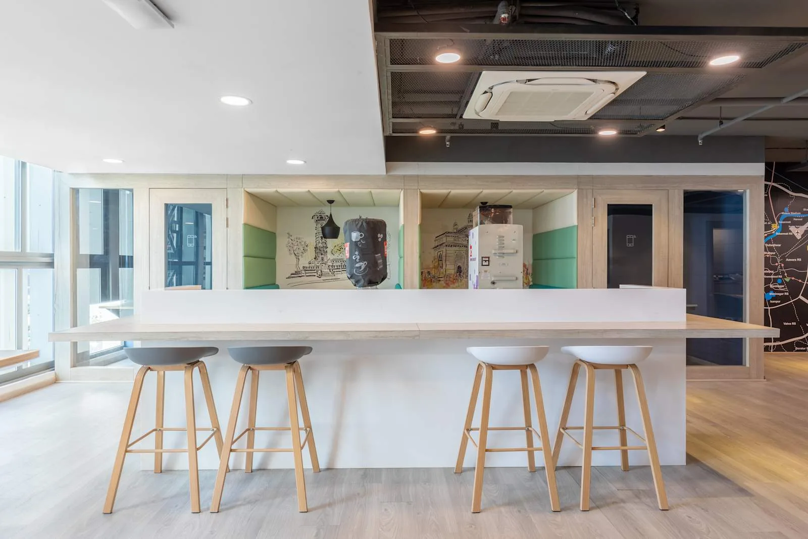Regus AHMEDABAD, Ratnakar 9 Square, रसोई, अहमदाबाद