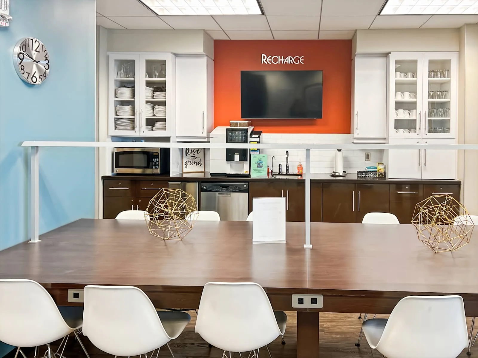 Regus AL, Mobile - RSA Battle House Tower, Cafeteria, Mobile, AL