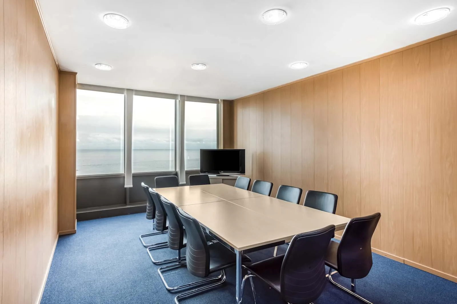 Regus ALGIERS, Les Pins Maritimes, Meeting room for 12 people, Mohammedia, Algeria
