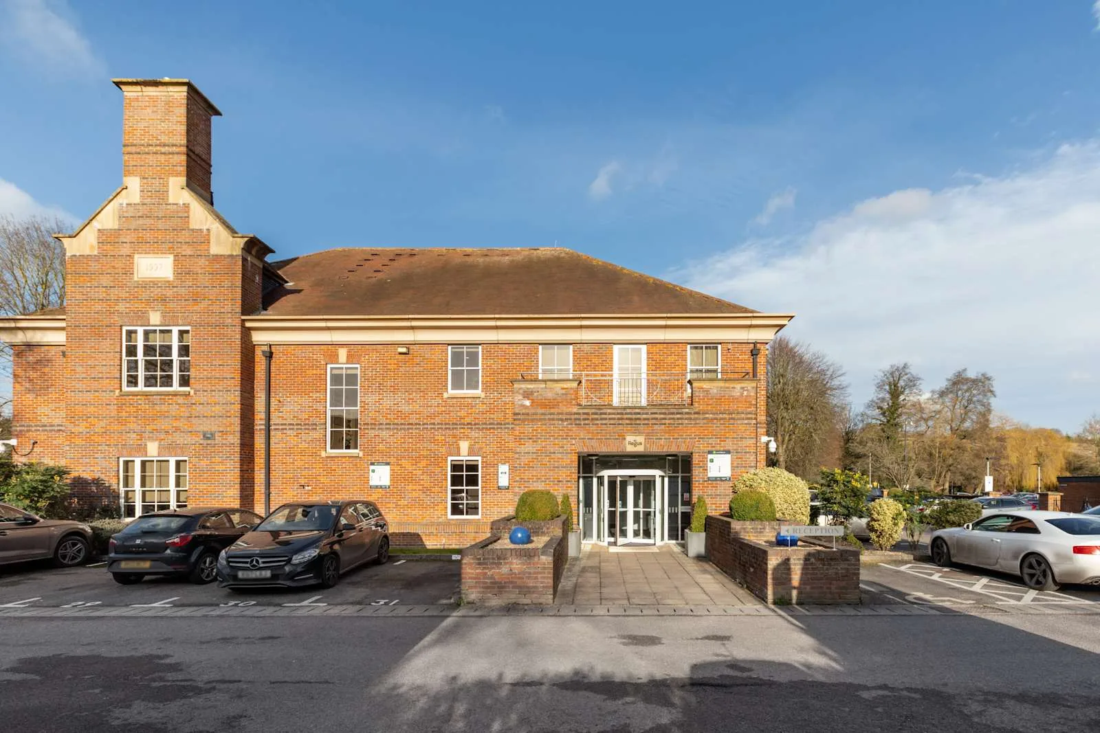 Regus AMERSHAM, St Mary's Court, Building facade, Amersham