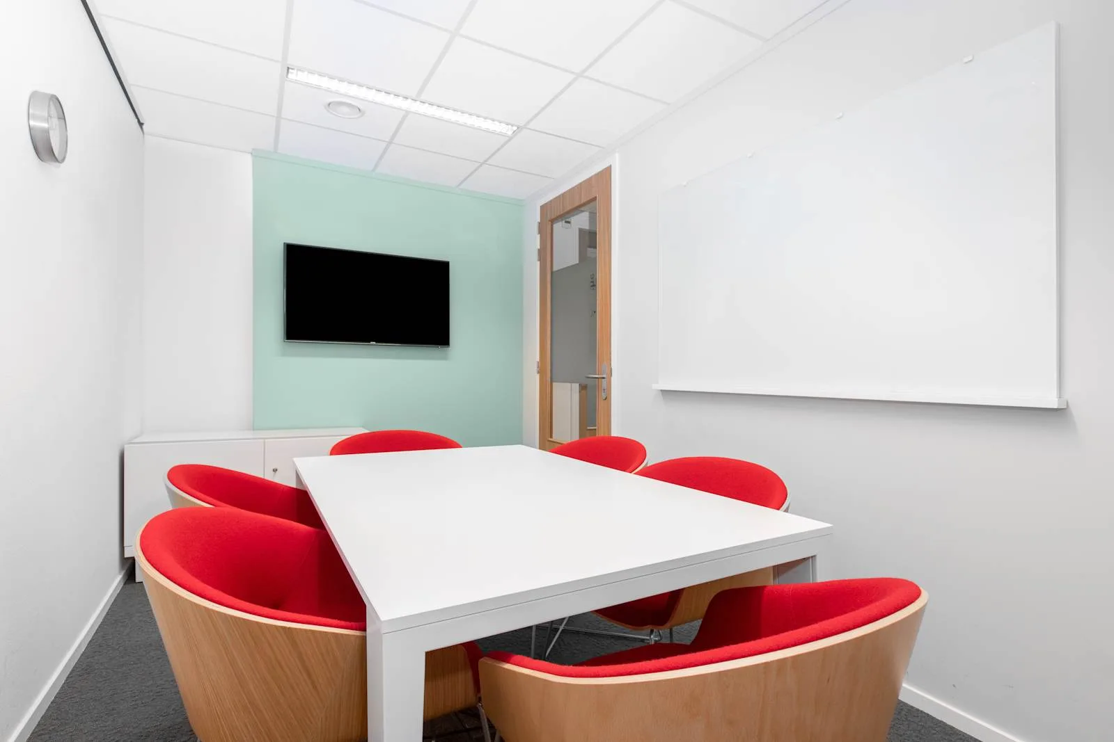 Regus AMSTERDAM, Central NS International - Regus Express, Salle de réunion 6 personnes, Amsterdam