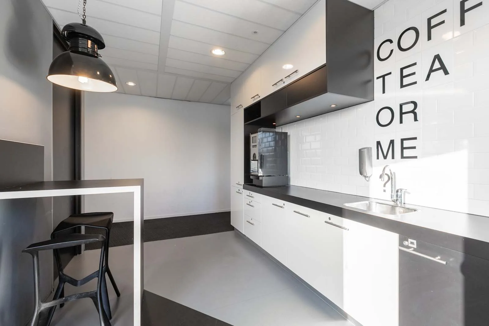 Regus Amsterdam, Sloterdijk, Cuisine, Amsterdam