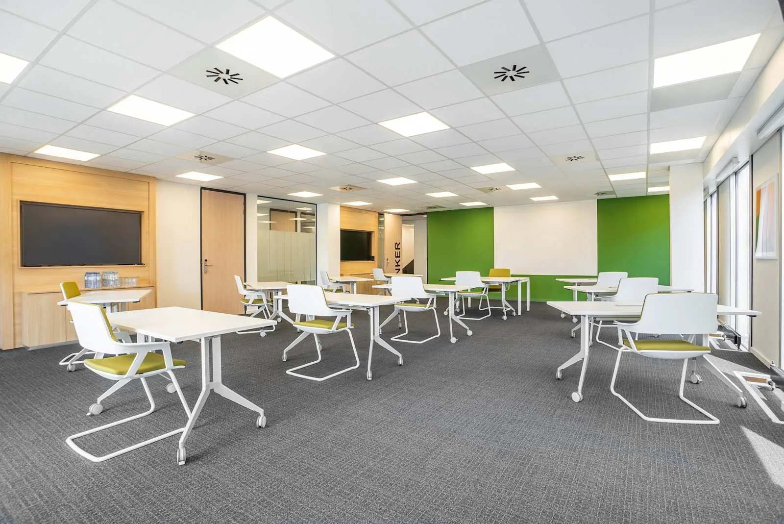Regus ANTWERP, Port Atlantic House, Trainingsruimte voor 12 personen, Antwerpen