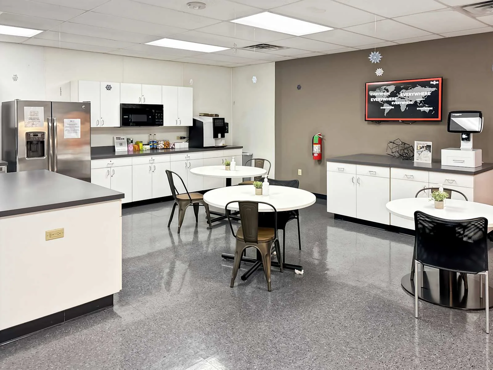 Regus AR, Bentonville - Beau Terre, Cafeteria, Bentonville, AR