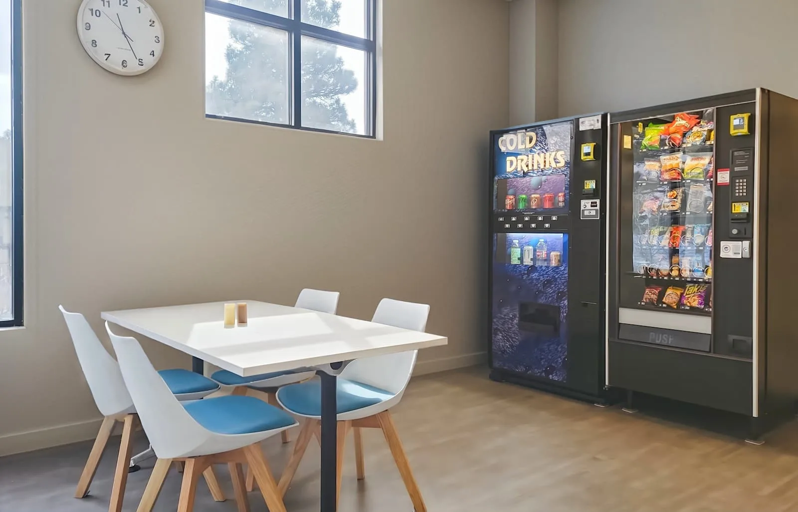 Regus AZ, Flagstaff - W University Ave, Cafeteria, Flagstaff, AZ