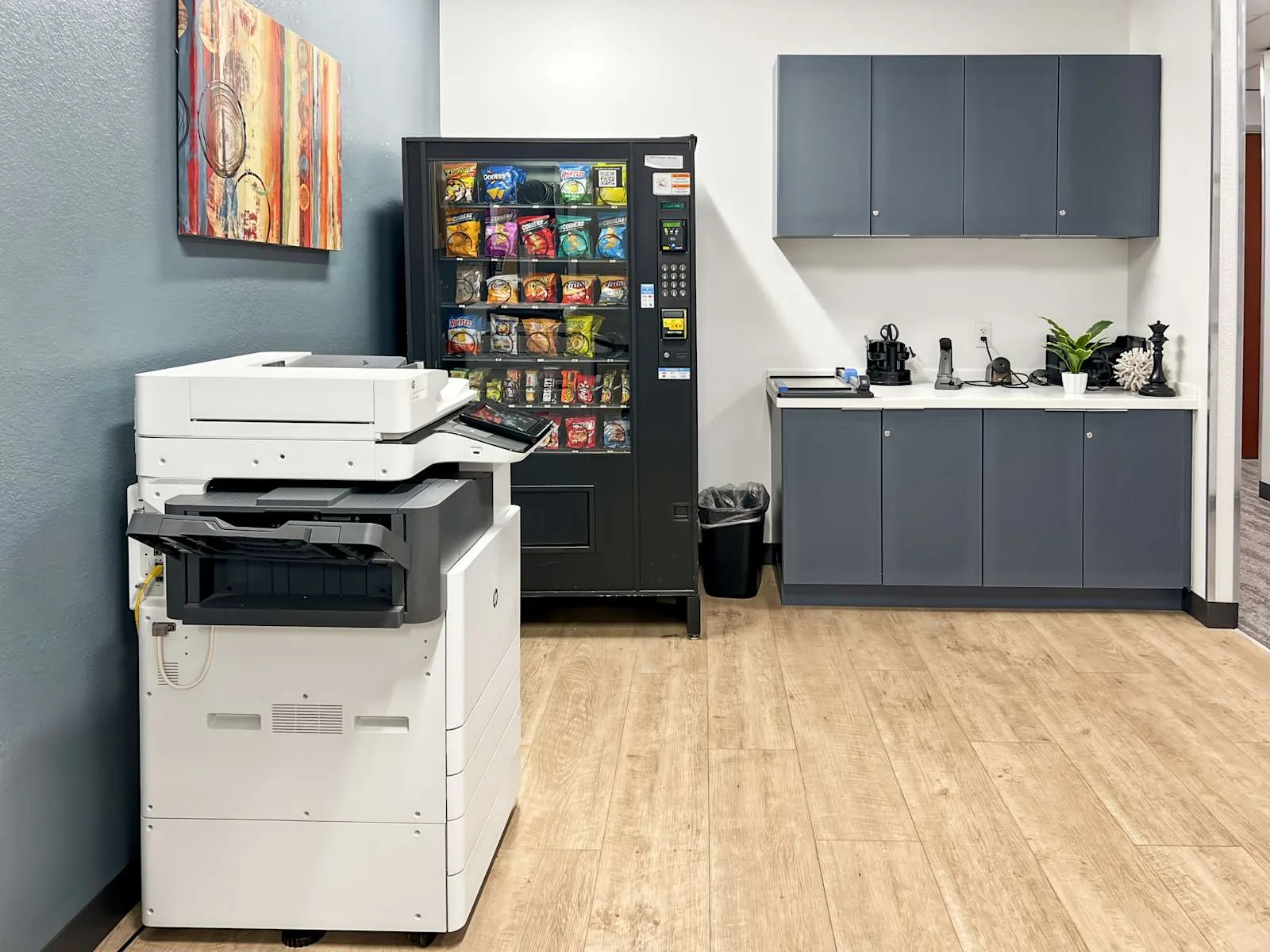 Regus AZ, Scottsdale - Kierland, Kitchen, Scottsdale, AZ