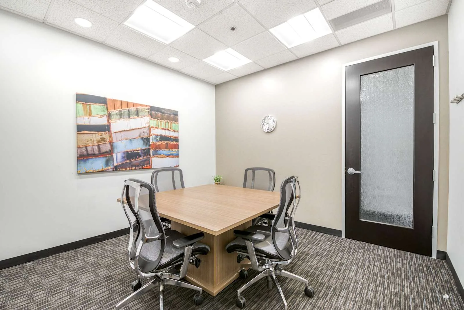 Regus AZ, Scottsdale - Raintree Corporate Center, Meeting room for 4 people, Scottsdale, AZ