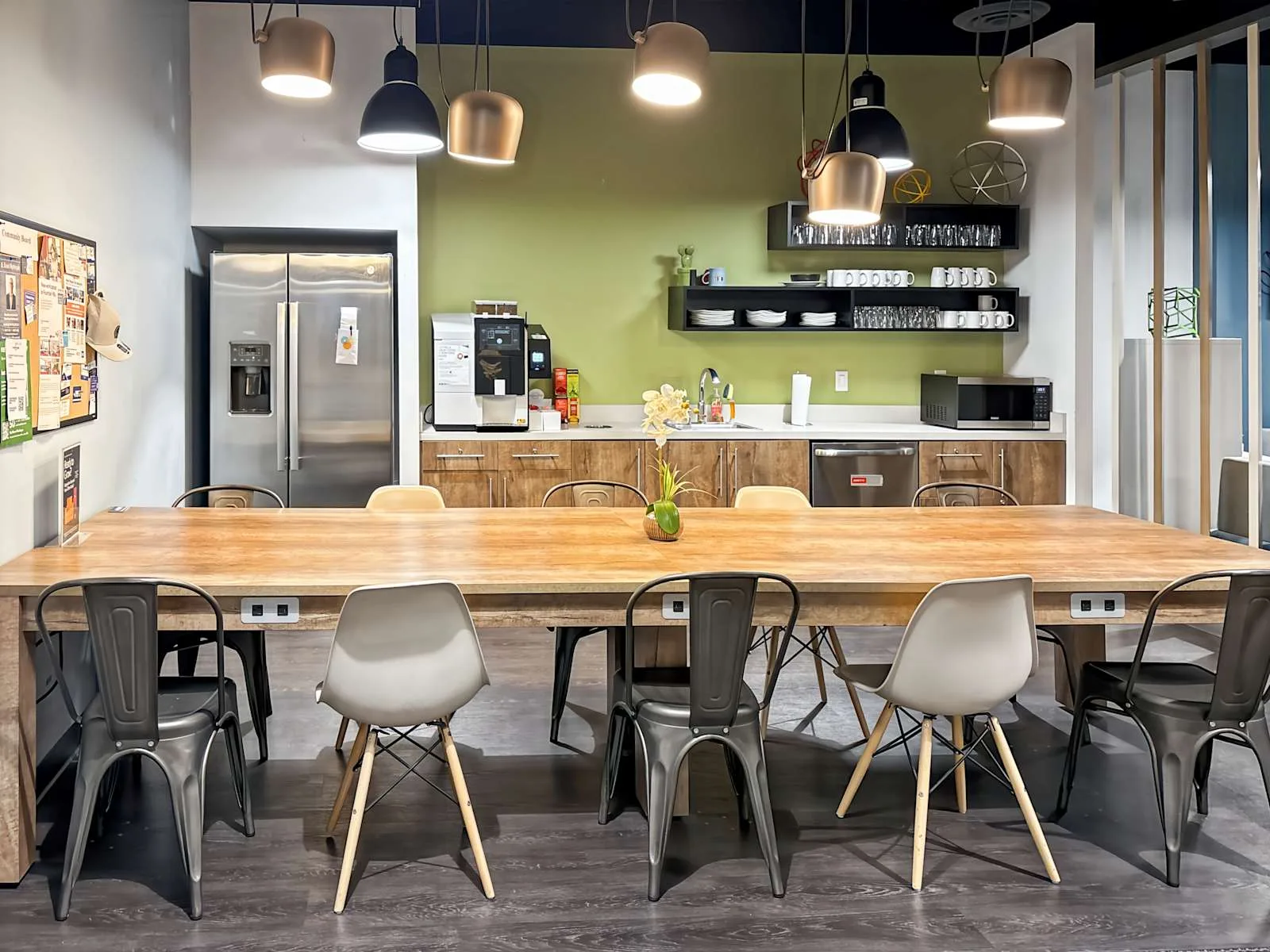 Regus AZ, Tempe - Wells Fargo Plaza, Kitchen, Tempe, AZ