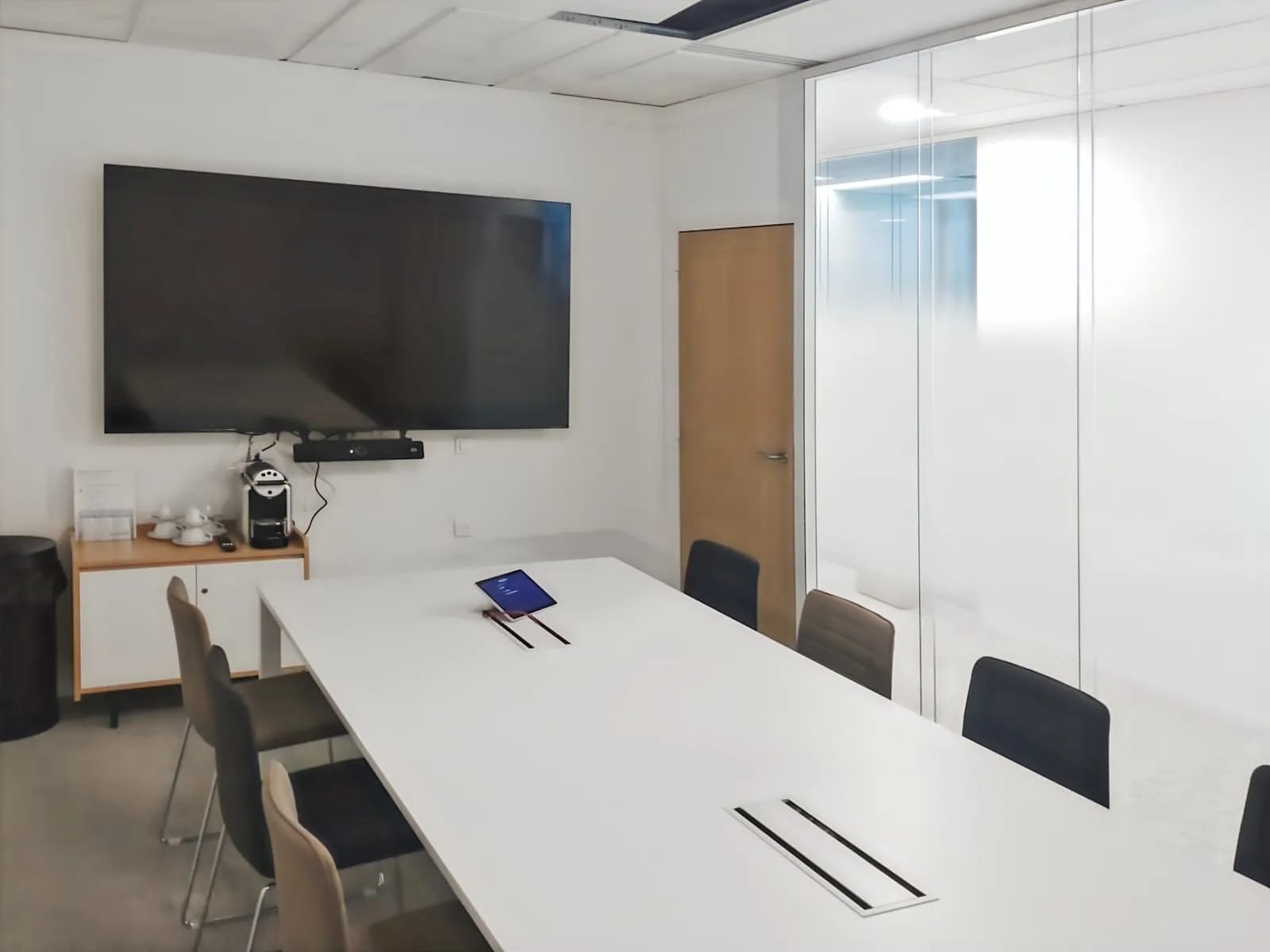 Regus Bagneux Aristide Briand, Salle de réunion 8 personnes, Bagneux