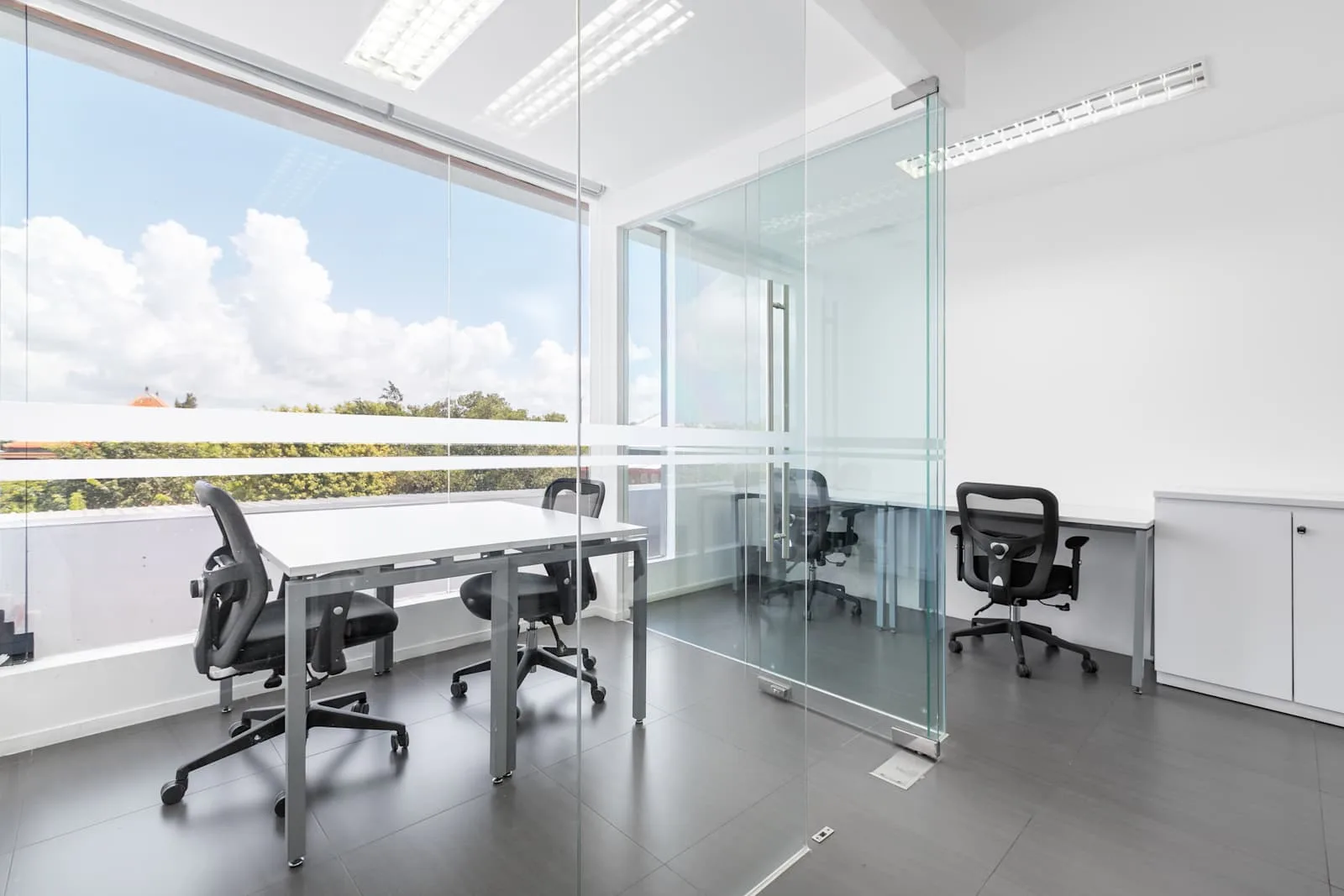 Regus BALI, Benoa Square, Private office, 3 desks, Bali