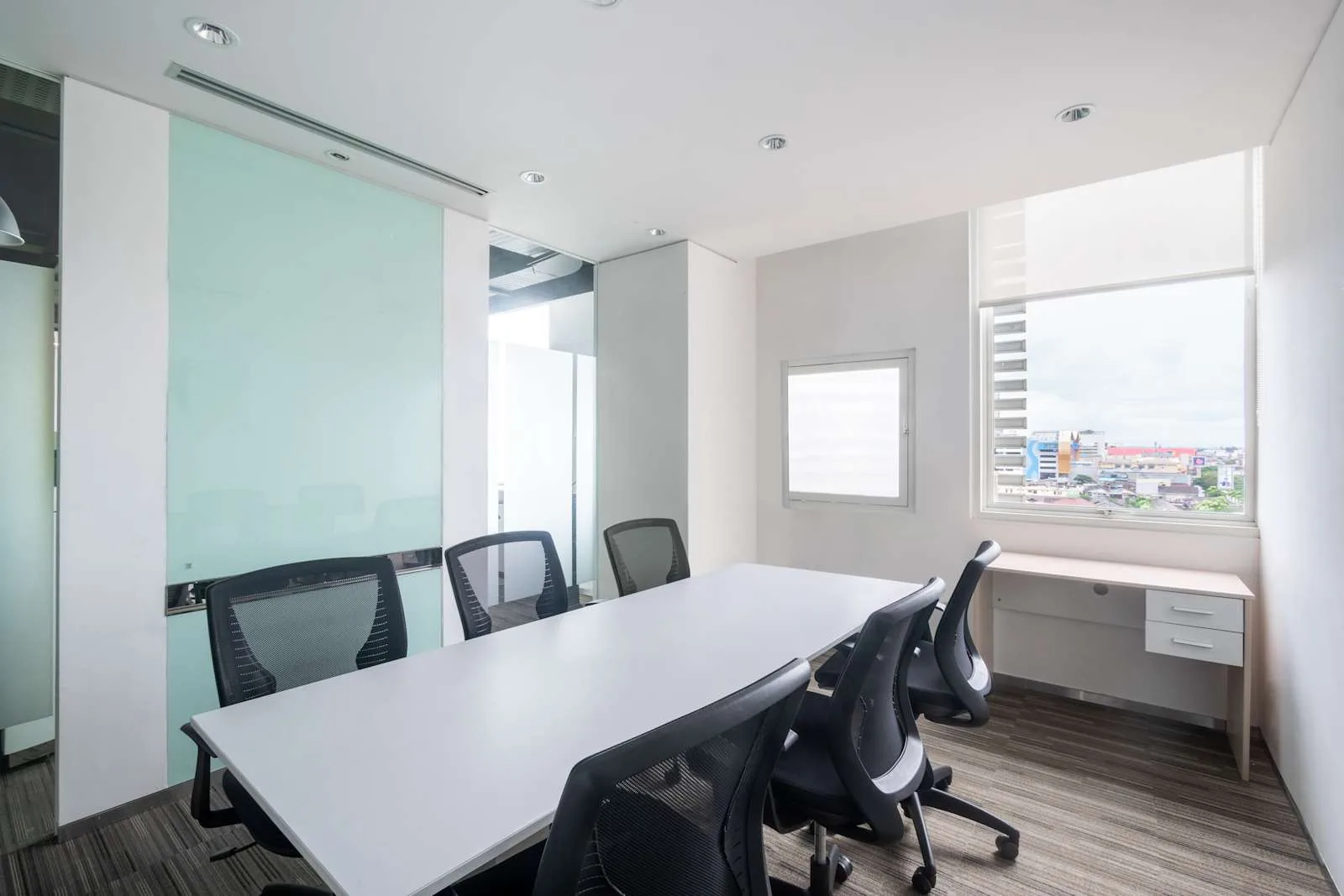 Regus BALIKPAPAN, Panin Tower, Meeting room for 6 people, Balikpapan
