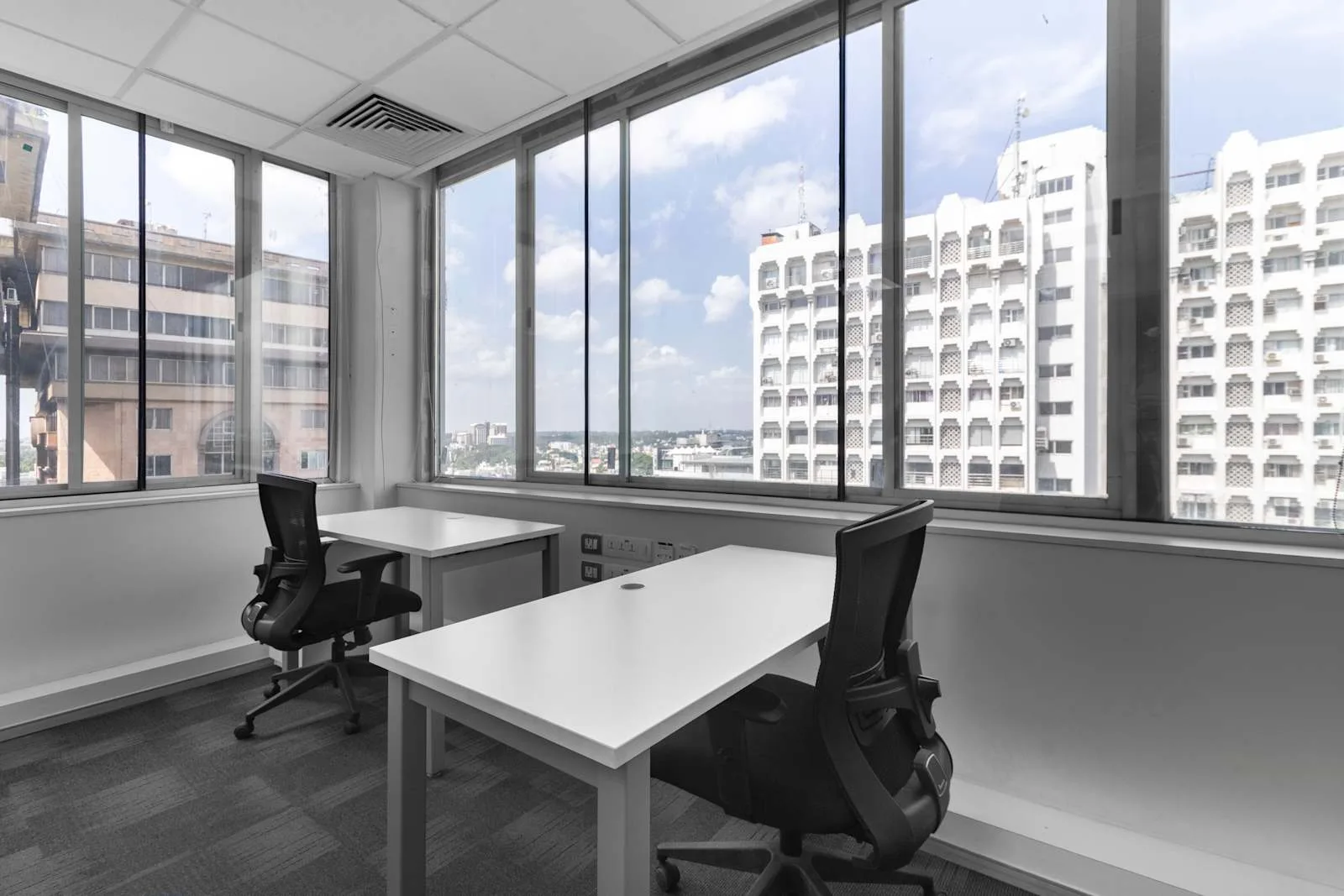 Regus BANGALORE, The Estate, Private office, 2 desks, Bengaluru