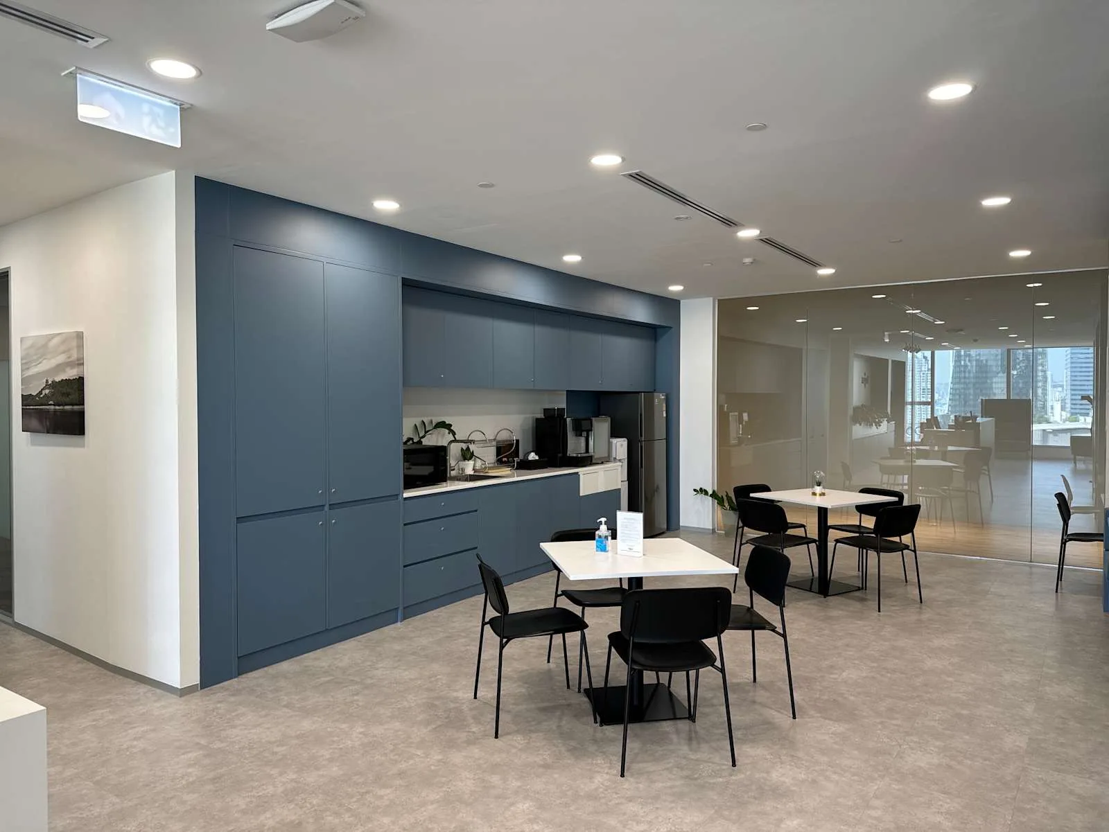 Regus Bangkok, Central Tower, Kitchen, Bangkok