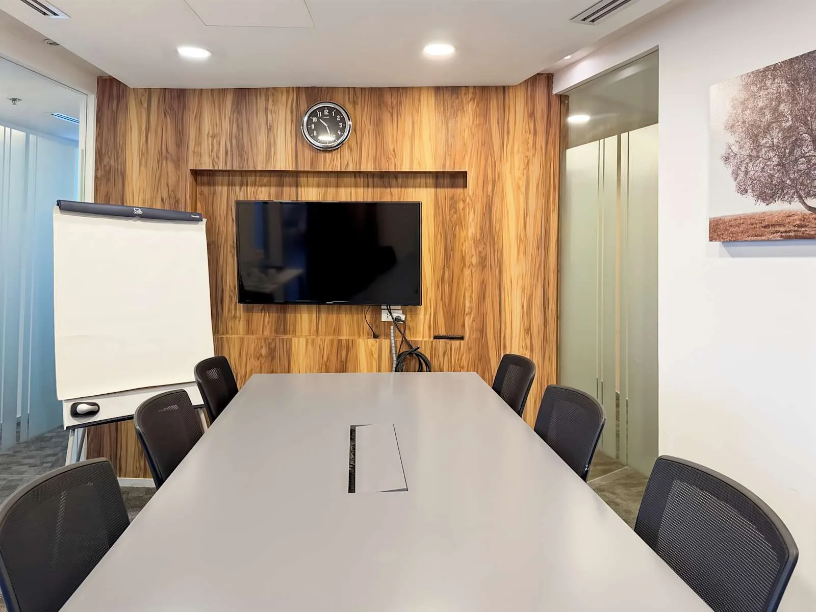 Regus BANGKOK, Chartered Square, Meeting room for 6 people, Bangkok