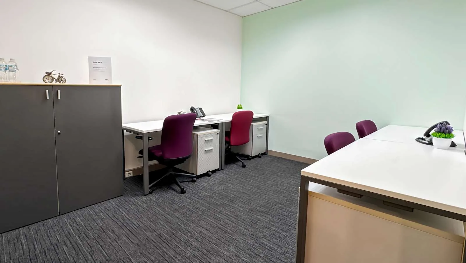 Regus BANGKOK, CRC Tower - All Seasons Place, Private office, 4 desks, Bangkok