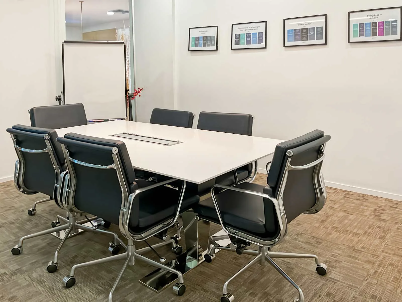 Regus BANGKOK, Gaysorn Plaza, Meeting room for 7 people, Bangkok