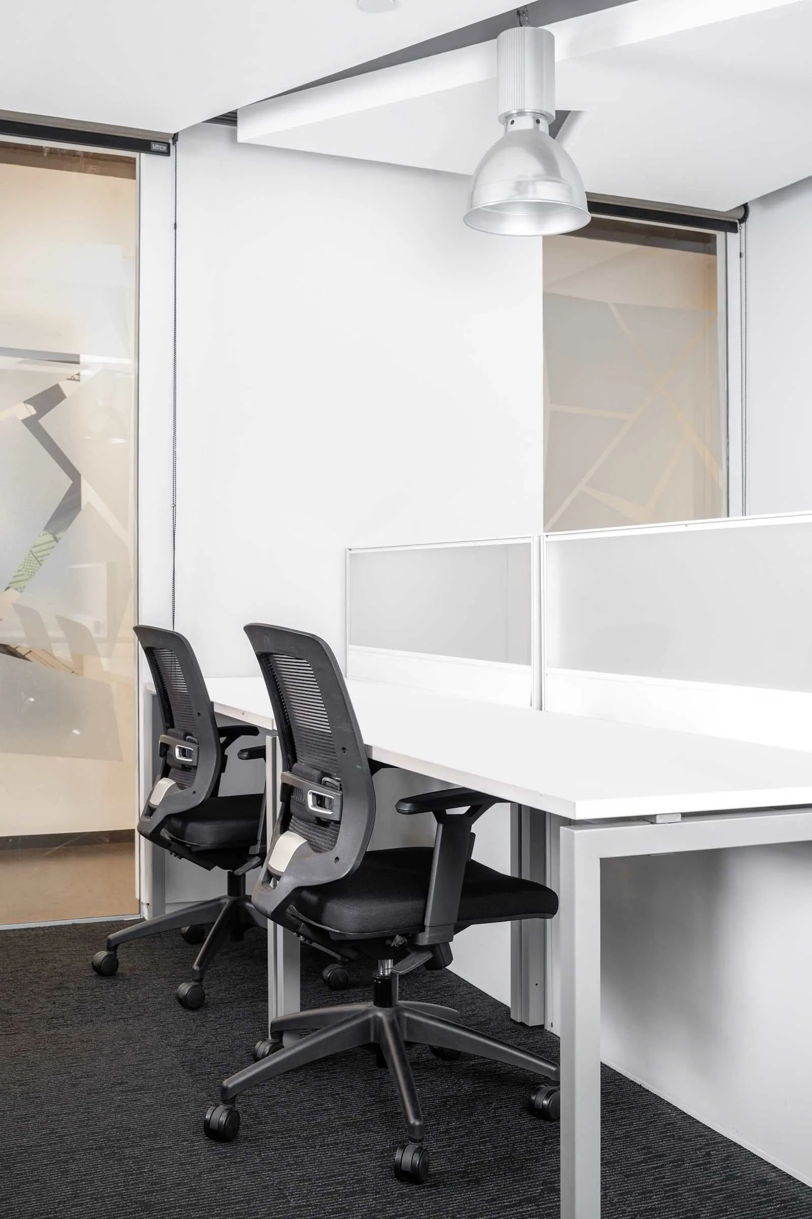 Regus BANGKOK, Siam Tower, Private office, 2 desks, Bangkok