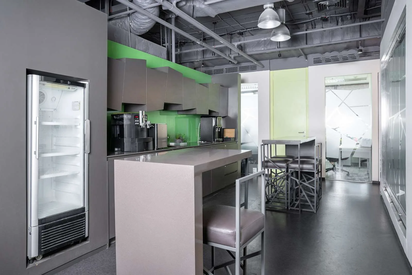 Regus BANGKOK, Siam Tower, Kitchen, Bangkok
