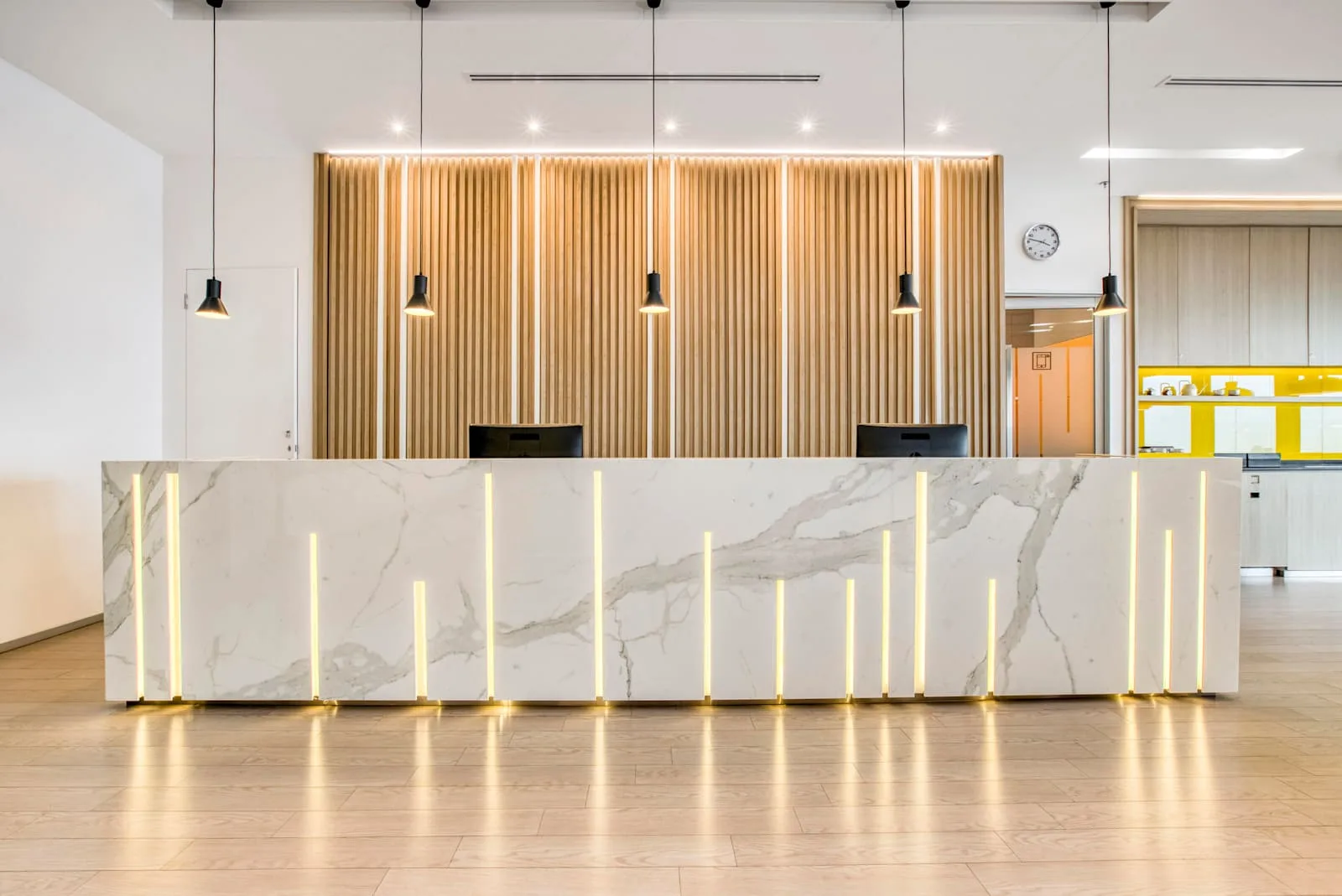 Regus BANGKOK, Regus Singha Complex, แผนกต้อนรับ, กรุงเทพมหานคร