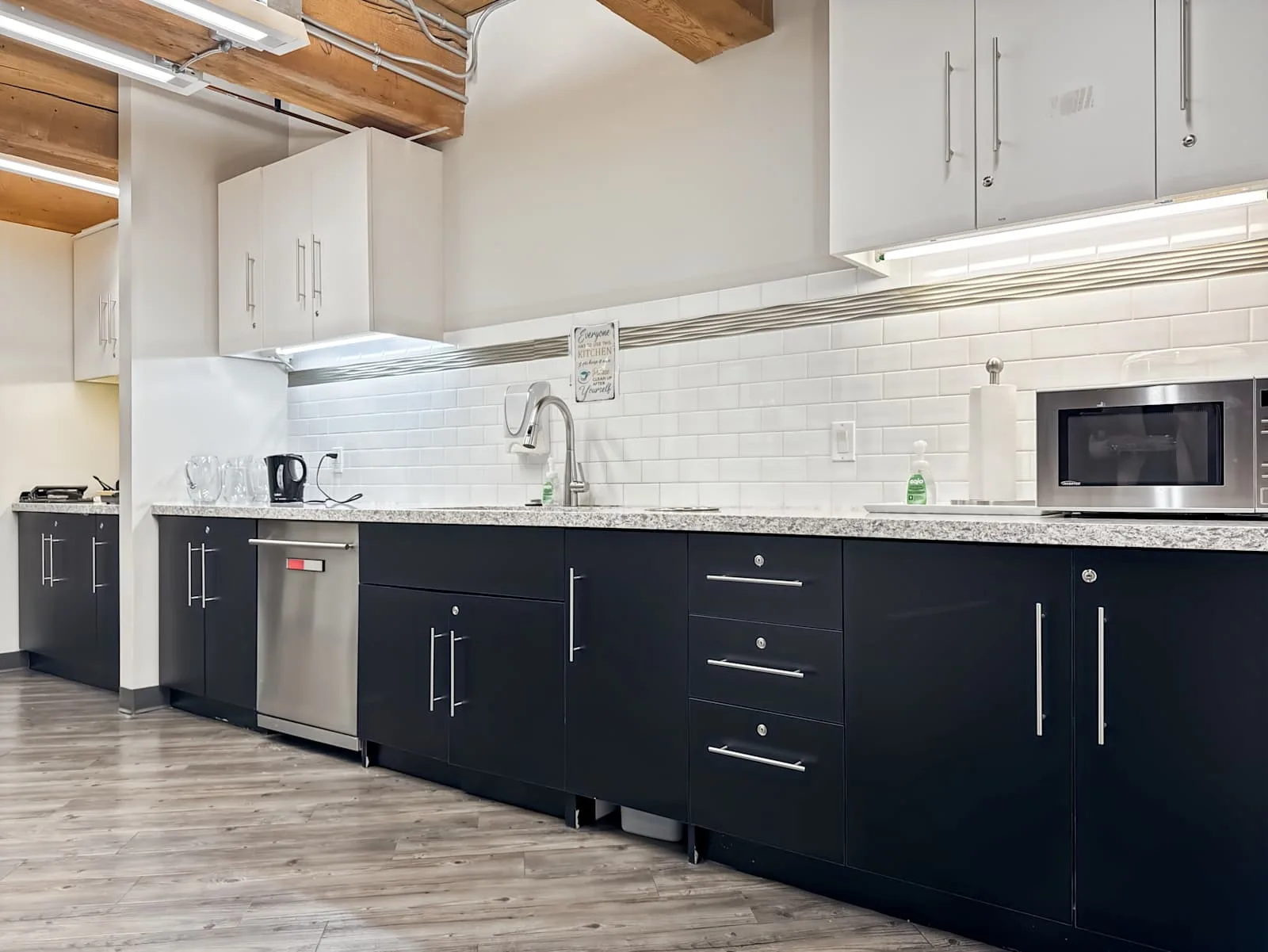 Regus BC, Vancouver – Yaletown, Cuisine, Vancouver, BC