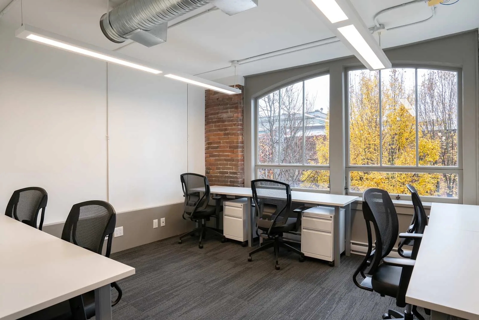 Regus BC, Victoria - Yates, Bureau privatif 6 postes, Victoria, BC