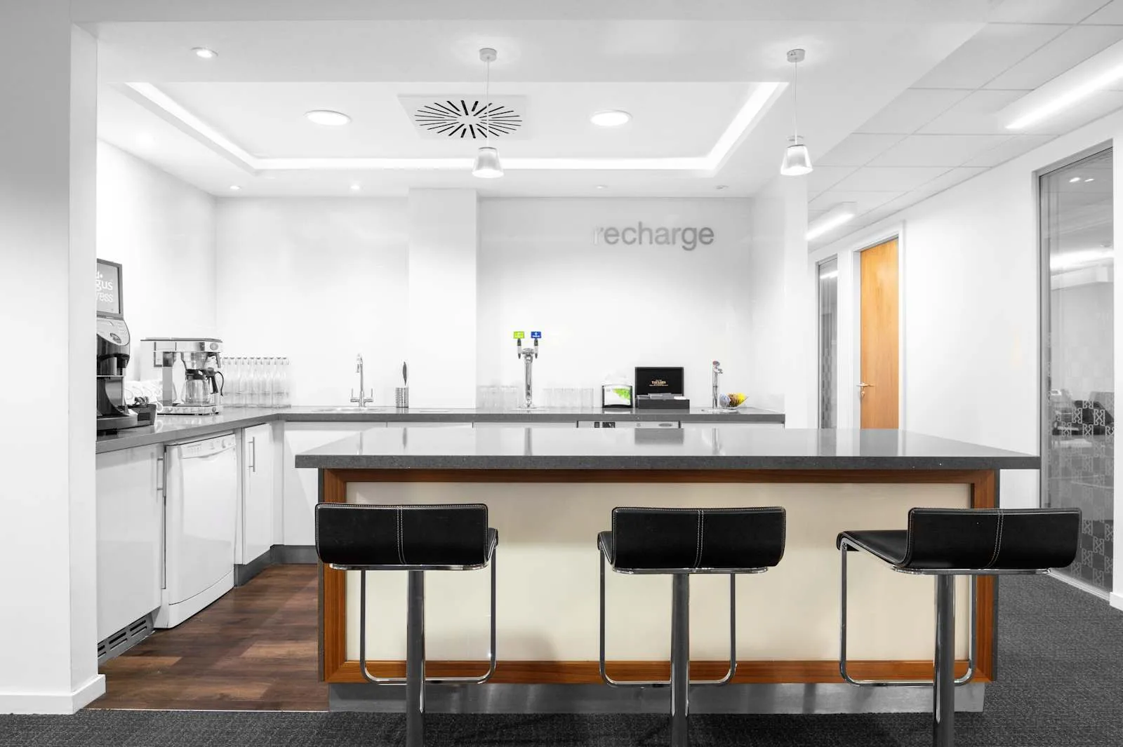 Regus BEACONSFIELD, Beaconsfield Services, Cuisine, Beaconsfield