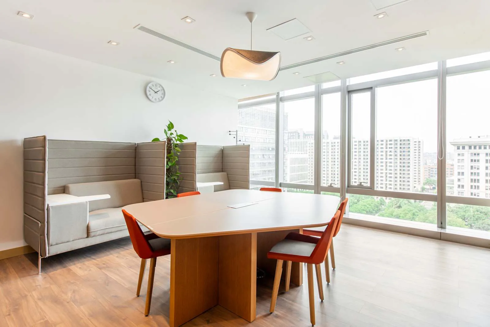Regus BEIJING, Excel Centre、4人会议室、北京市