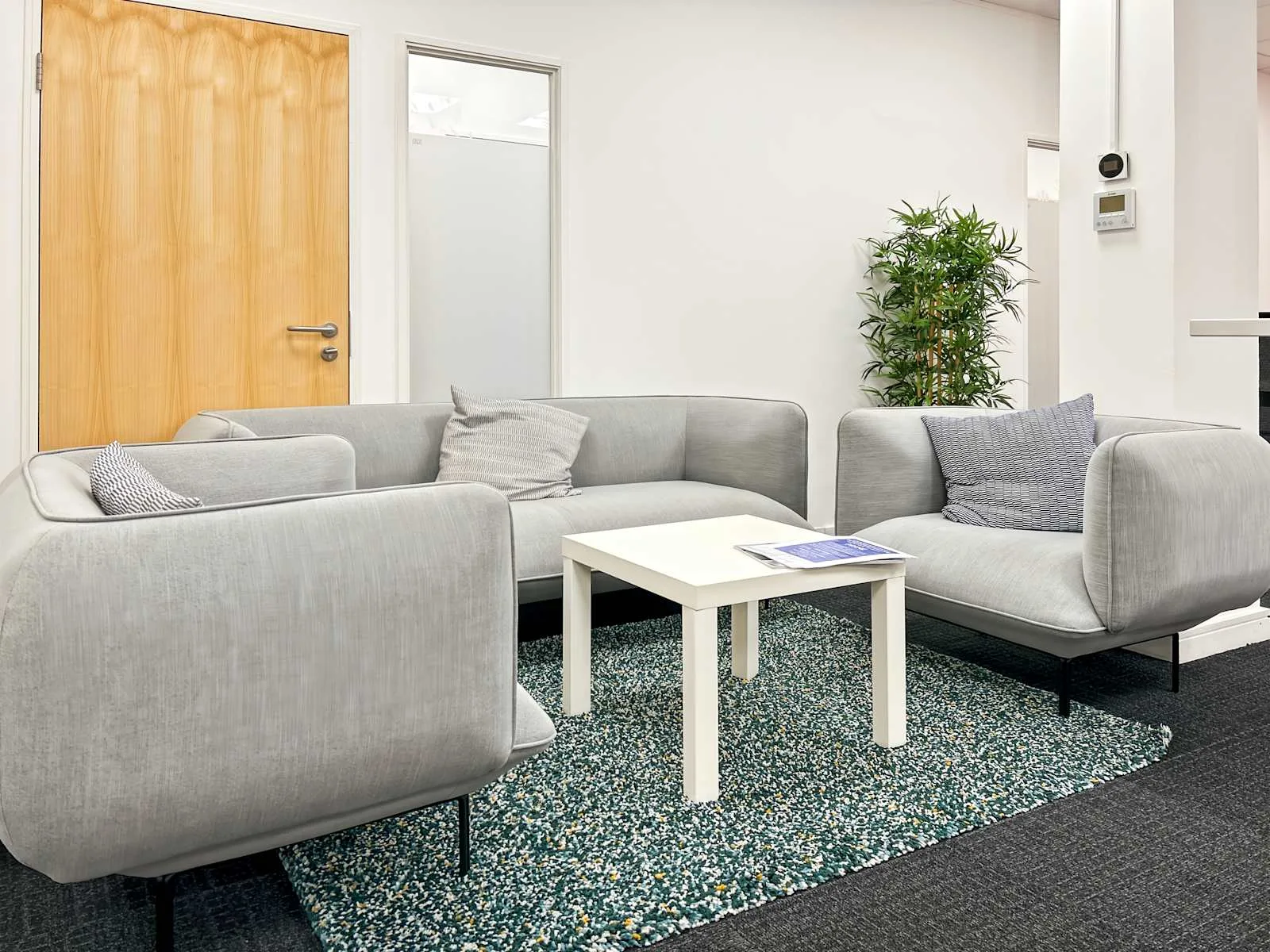 Regus BELFAST, City Centre, Lounge, Belfast