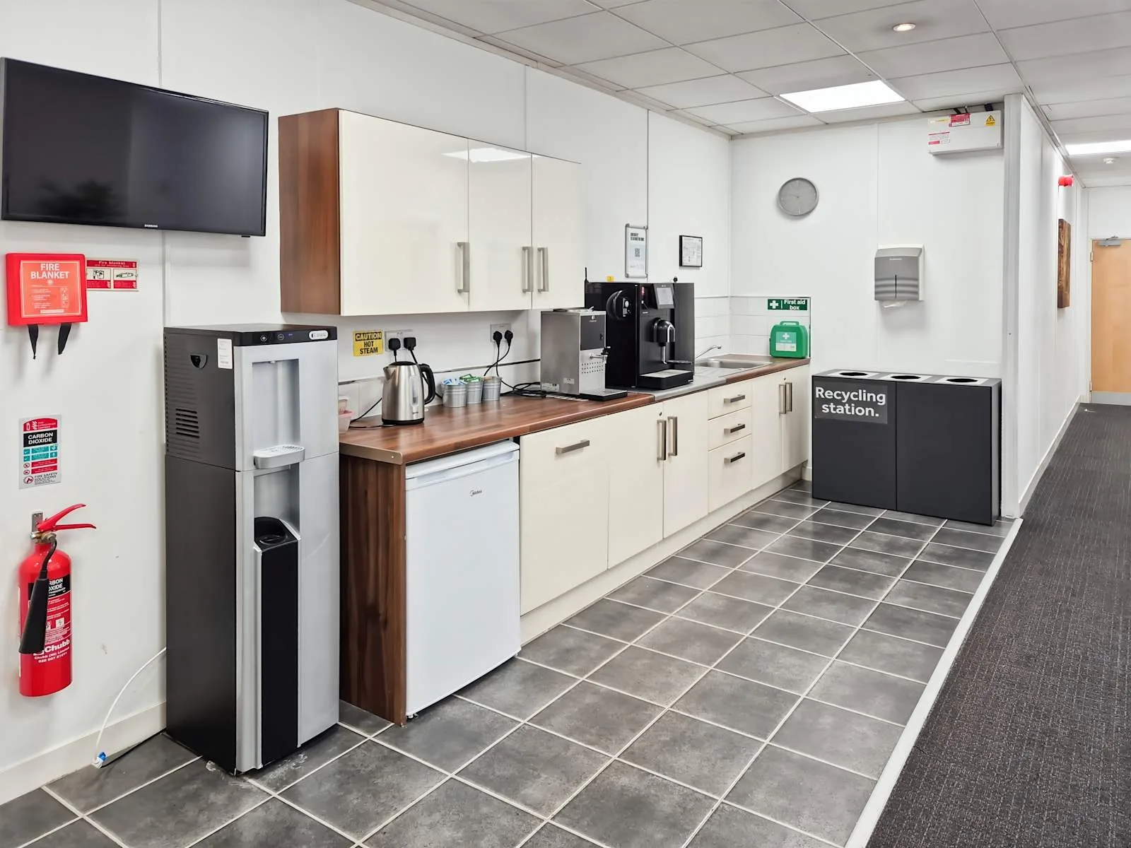 Regus BELFAST, City Centre, Kitchen, Belfast