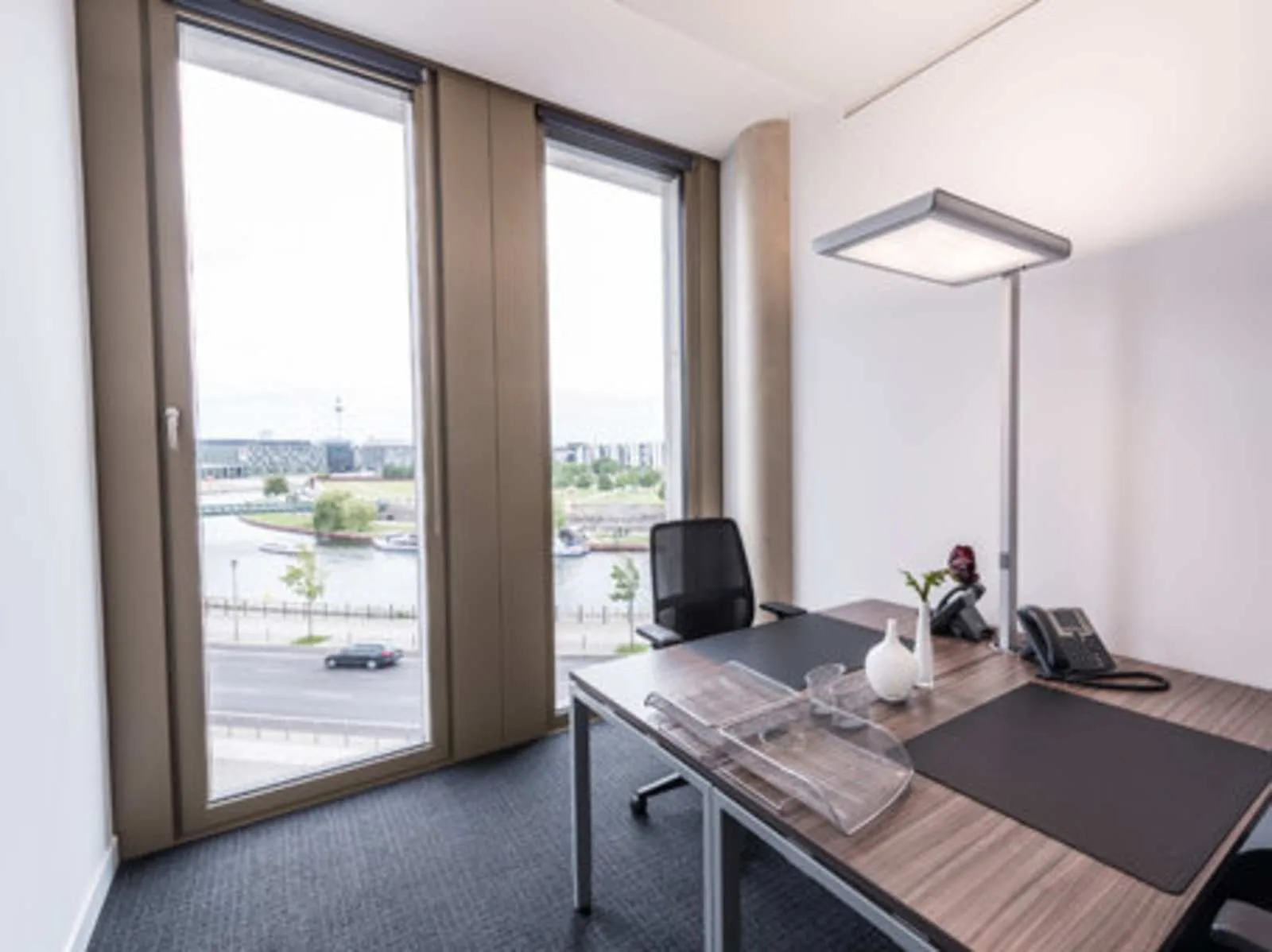 Regus BERLIN, Am Kanzleramt, Private office, 1 desk, Berlin