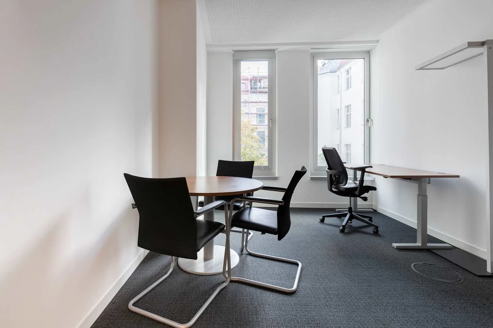 Regus BERLIN, Charlottenburg, Private office, 1 desk, Berlin