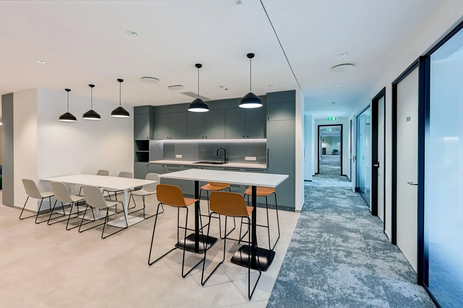 Regus Biatorbagy, Topark, Kitchen, Biatorbagy