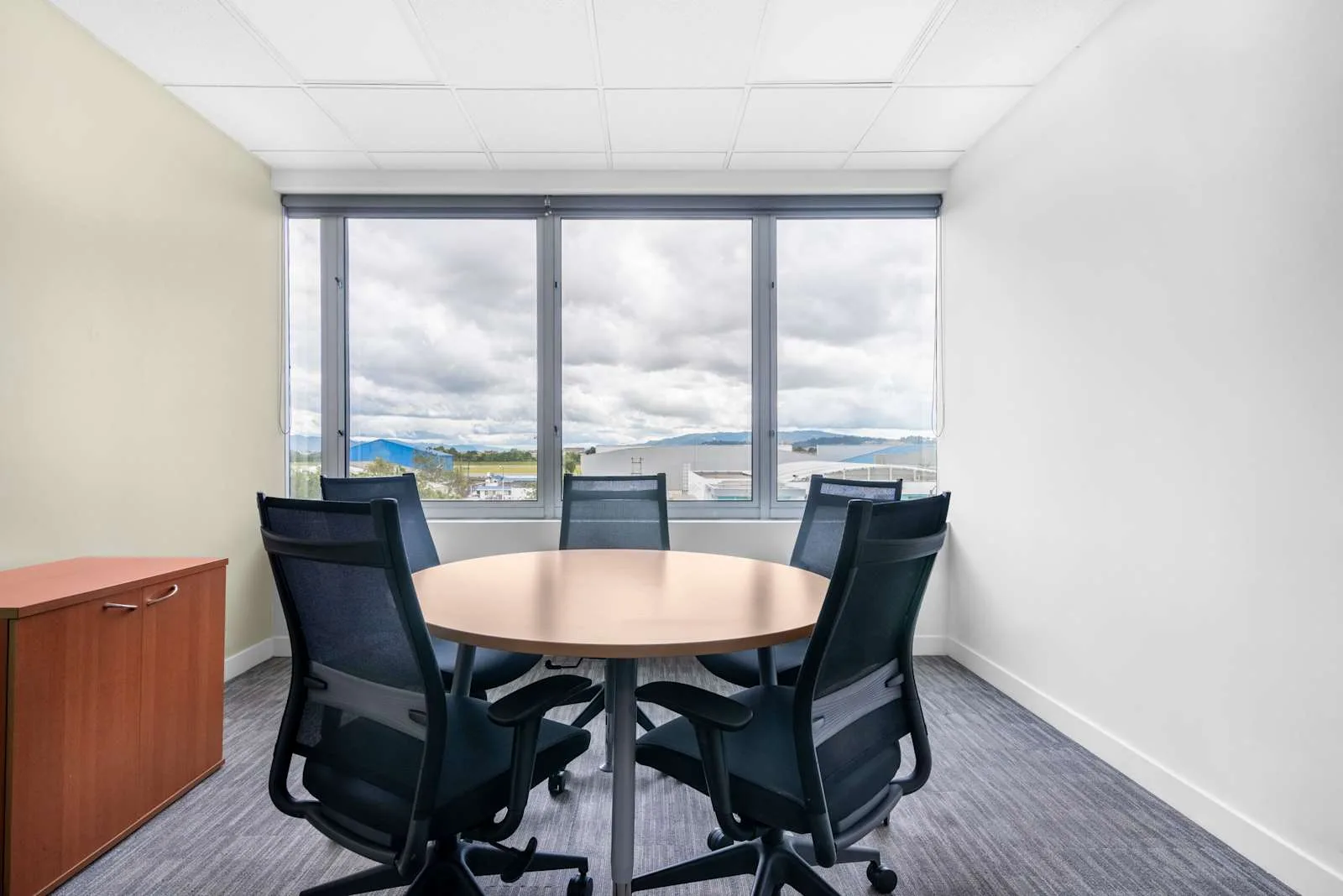 Regus BOGOTA, Aeropuerto Buró 26, Meeting room for 5 people, Bogotá
