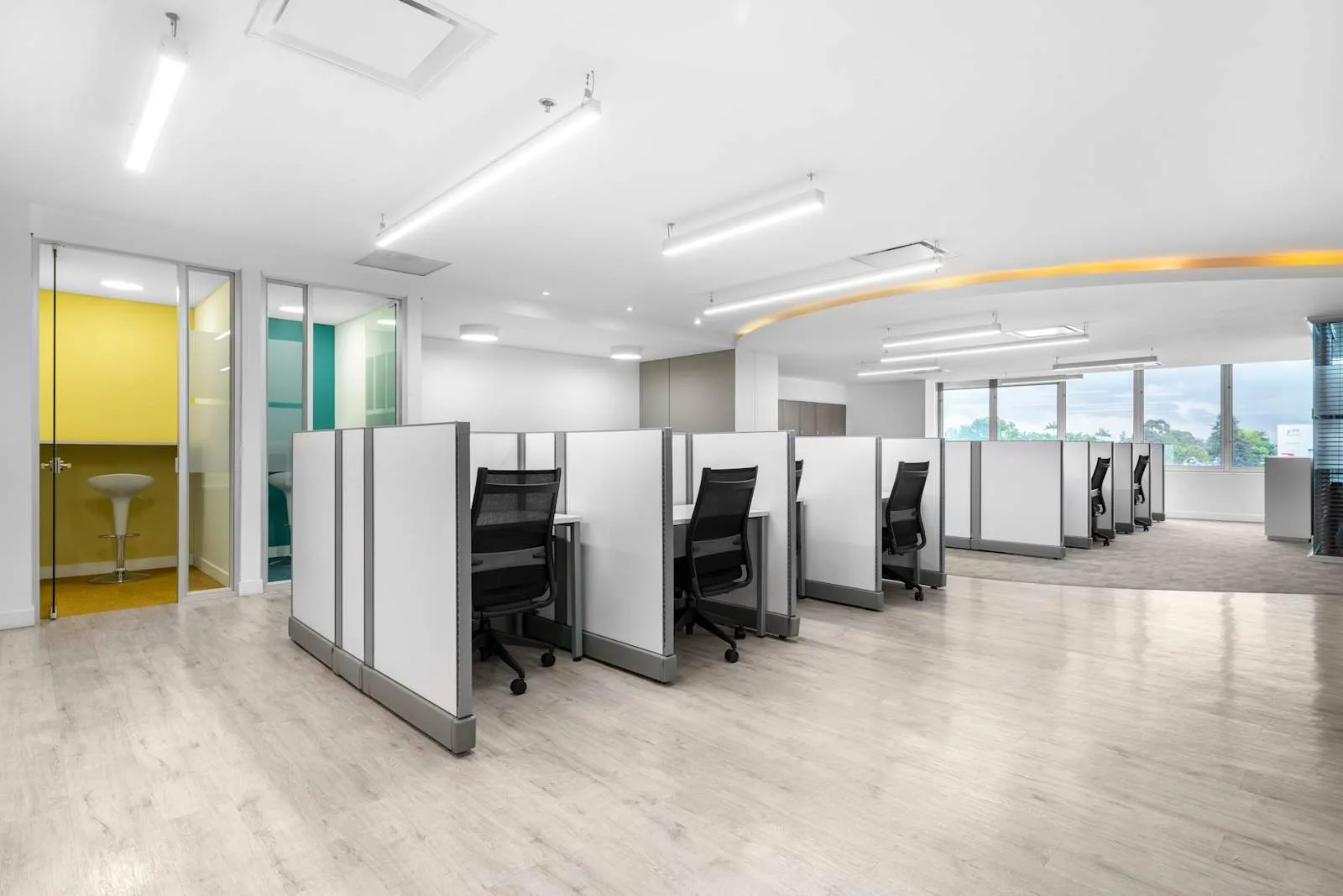 Regus BOGOTA, Aeropuerto Buró 26, Open-plan office, Bogotá