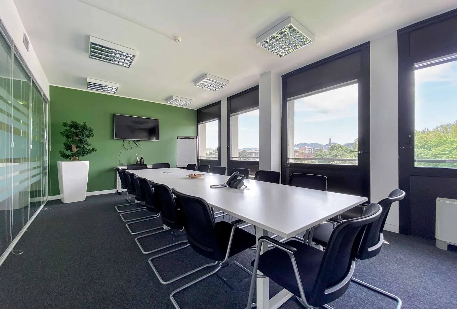Regus BOLOGNA, Central Station, Salle de réunion 14 personnes, Bologne